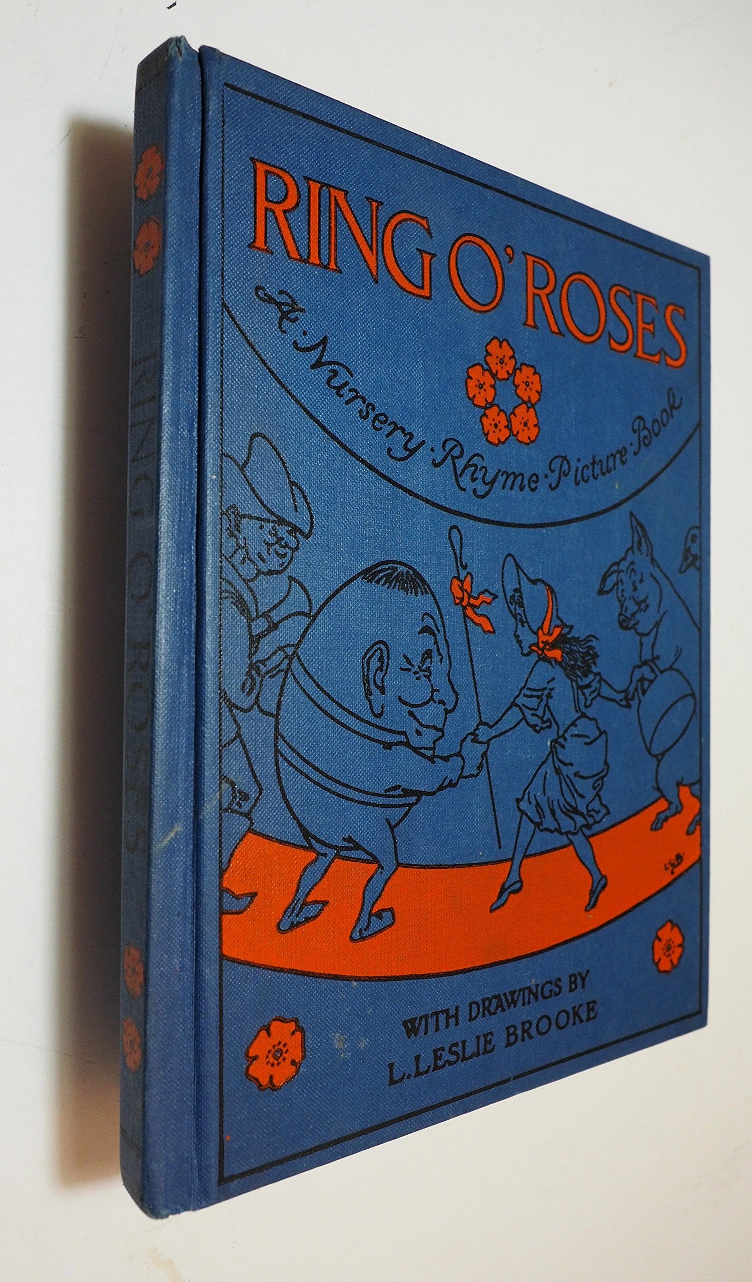 Ring-a-Ring O'roses: A Collection of Nursery Rhymes And Stories (Viking Kestrel picture books) Non-fiction