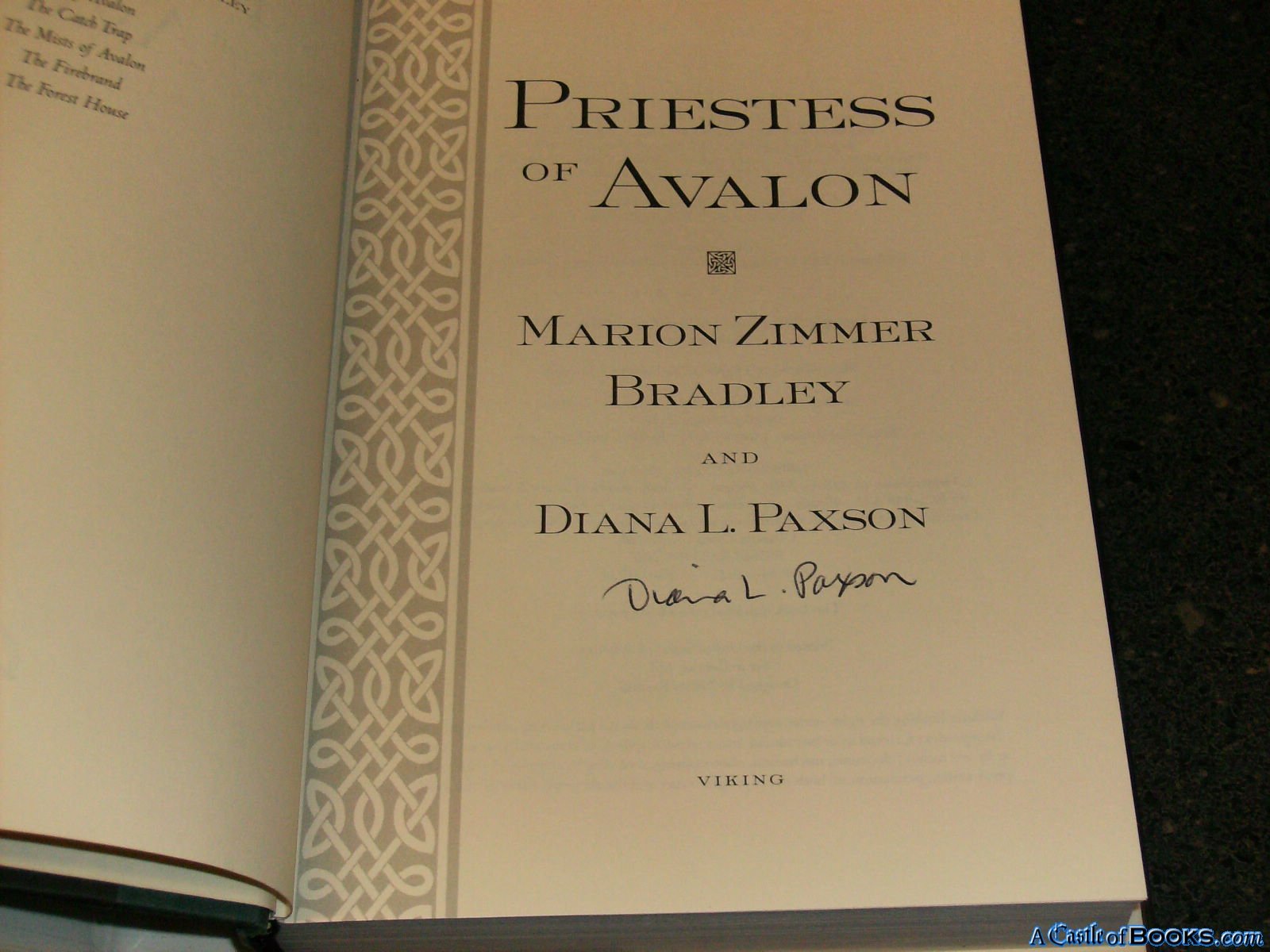 Priestess of Avalon Historical Fiction
