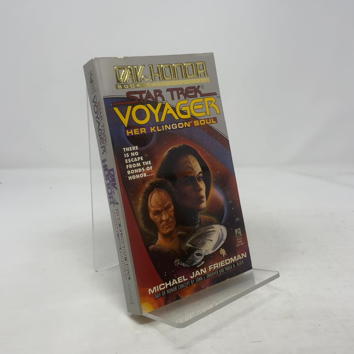 Her Klingon Soul: Day of Honor #3 (Star Trek: Voyager, Band 3) Action & Adventure