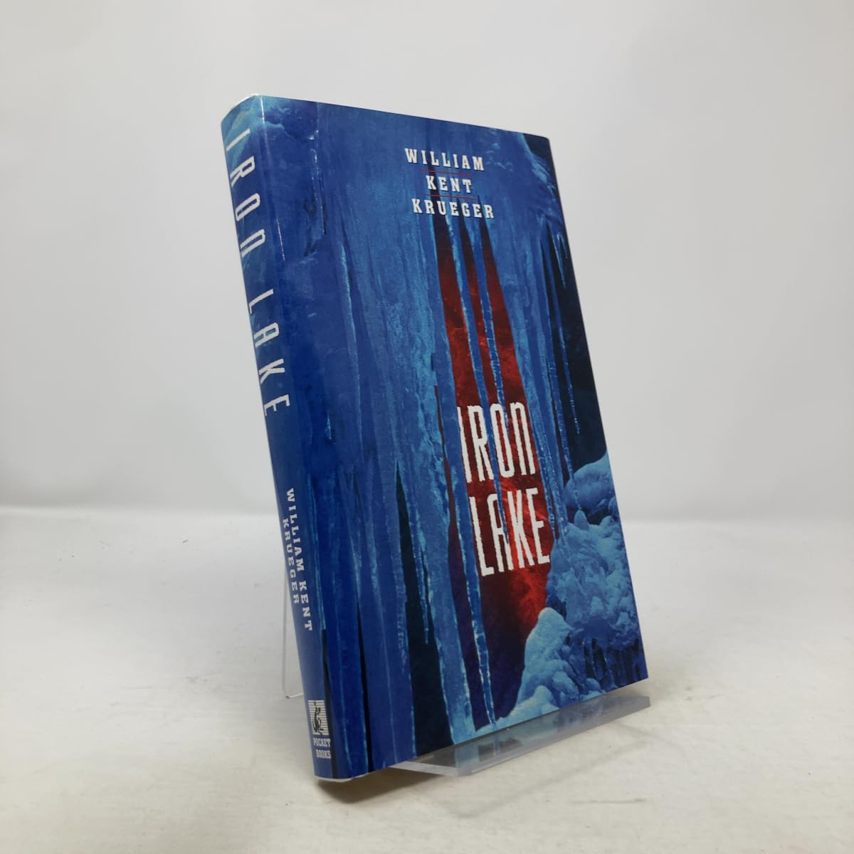 Iron Lake: A Cork O'Connor Mystery Contemporary literature