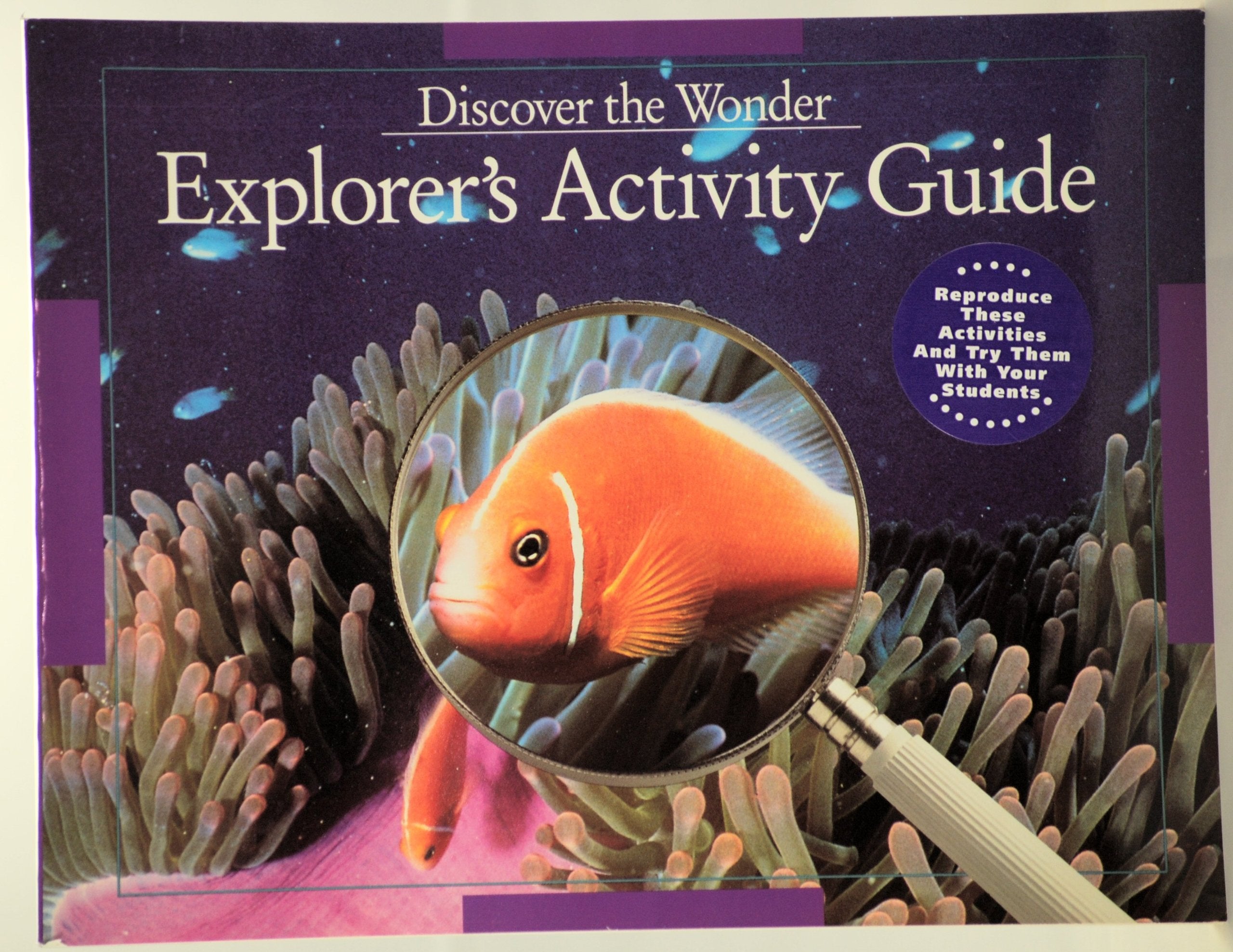 Discover the Wonder (Explorer's Activity Guide Books
