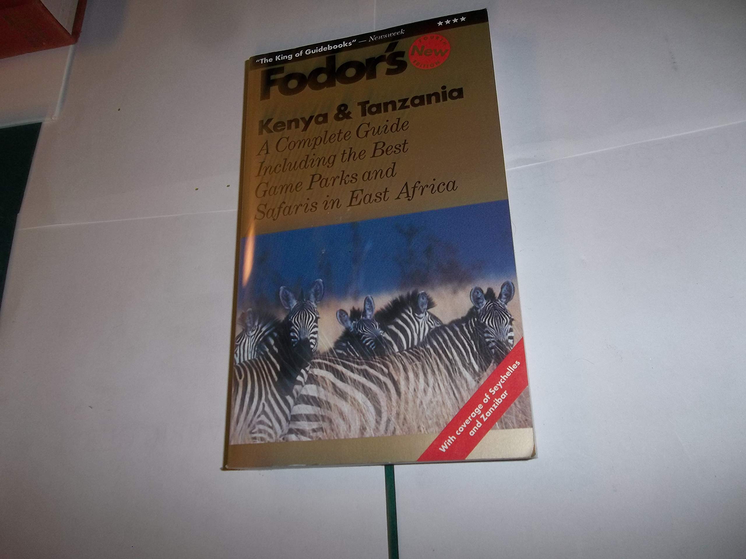 Kenya & Tanzania: A Complete Guide Including the Best Game Parks and Safaris in East Africa (Gold Guides) Leisure, Home & Garden