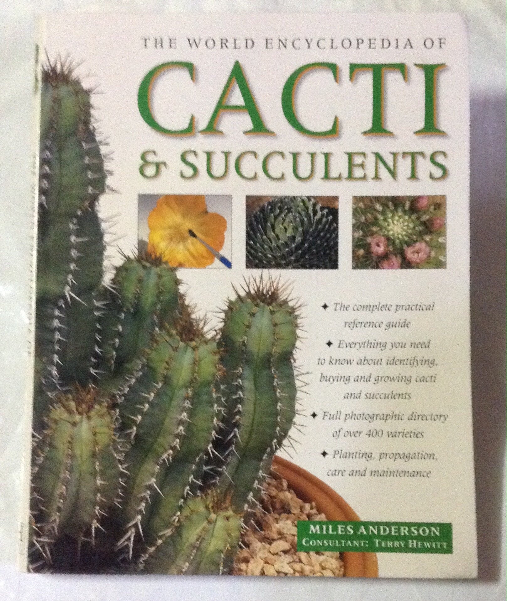 The World Encyclopedia of Cacti and Succulents Garden & Plants