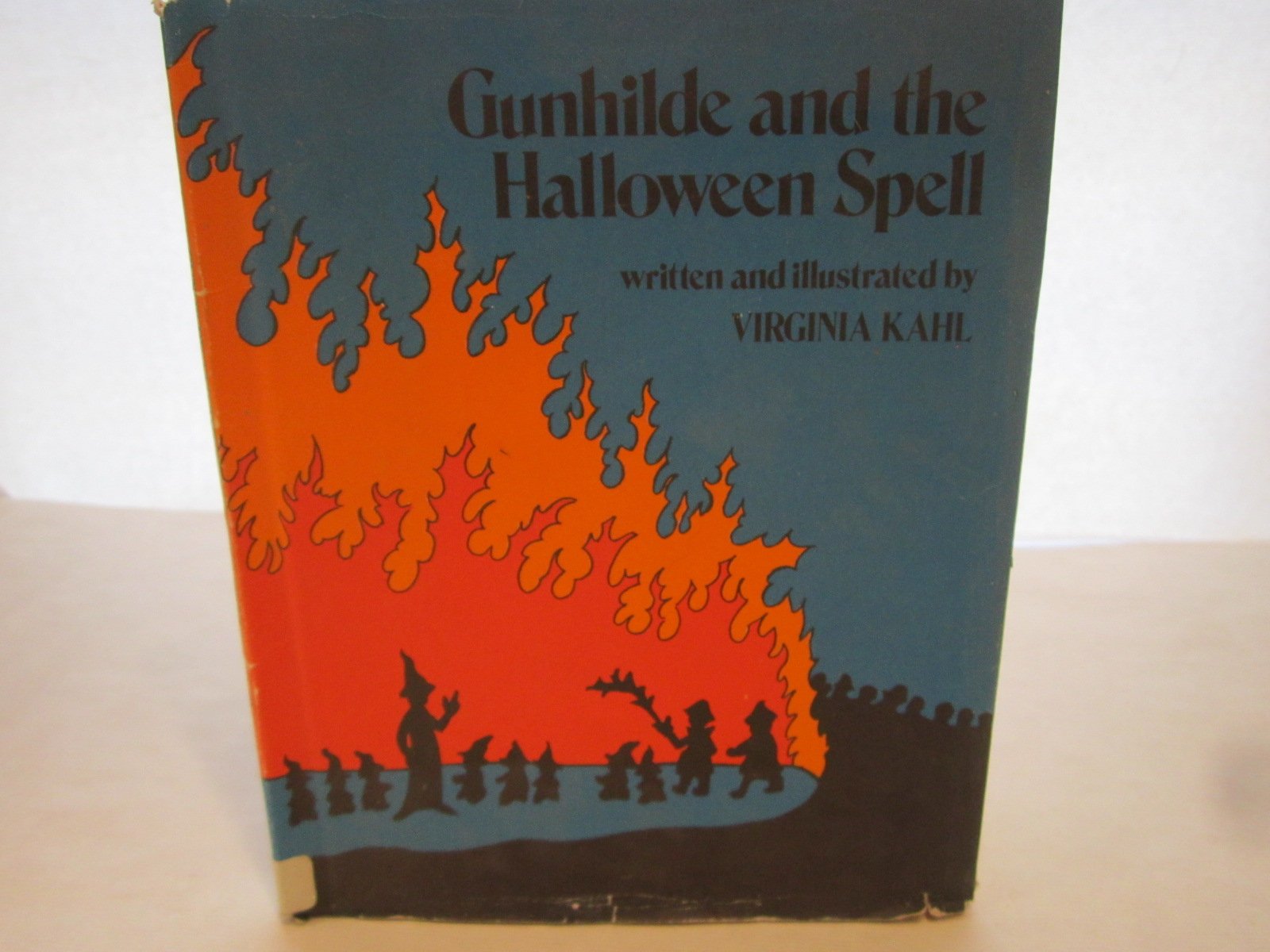 Gunhilde and the Halloween Spell Books
