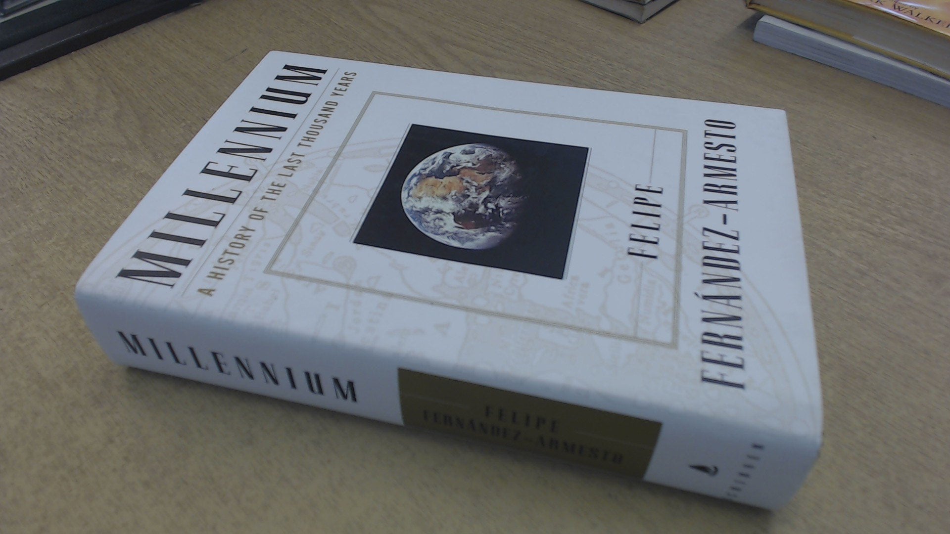 Millennium: A History of the Last Thousand Years Politics & History