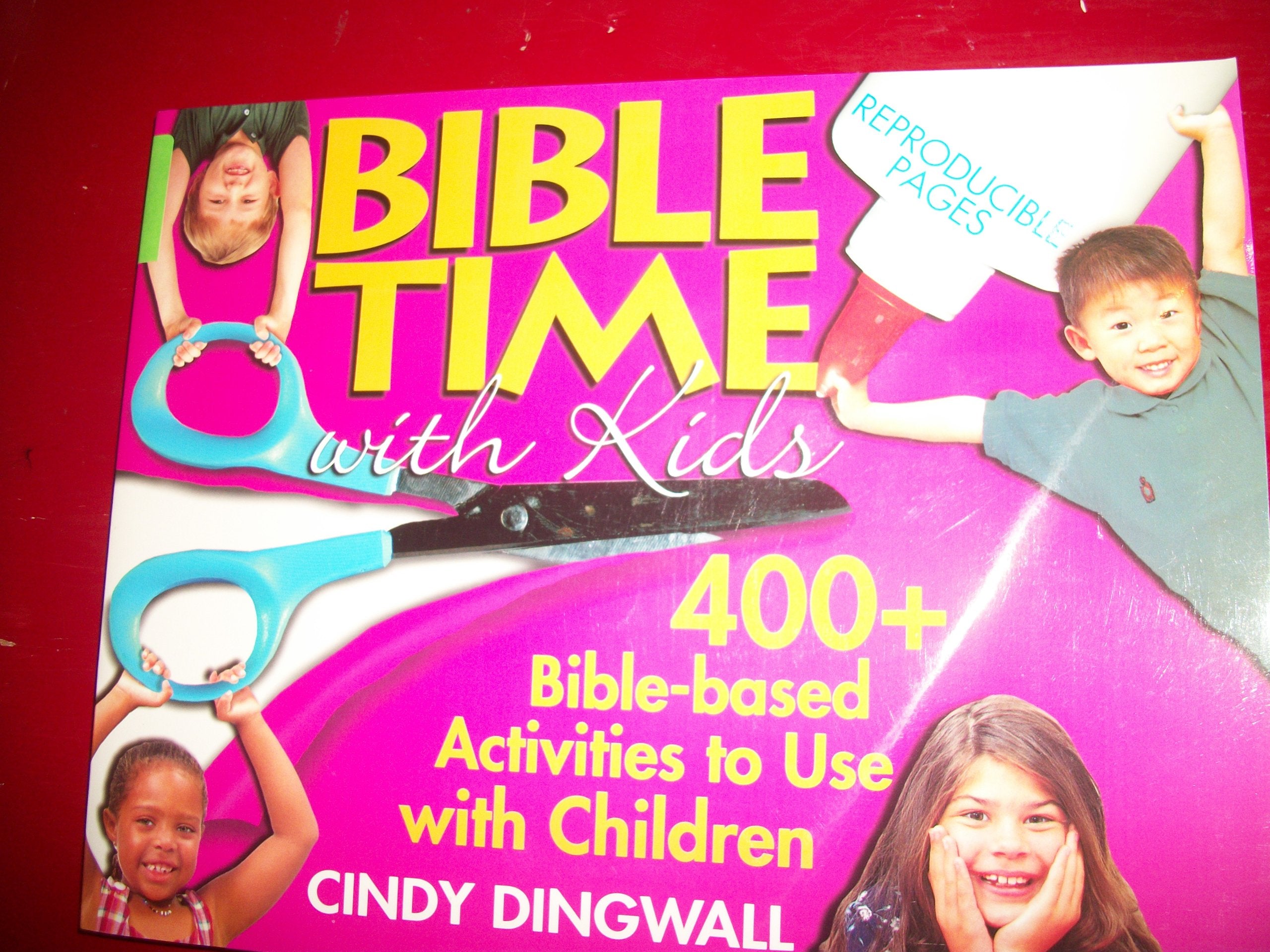 Bible Time with Kids: 400+ Bible-Based Activities to Use With Children Social Sciences