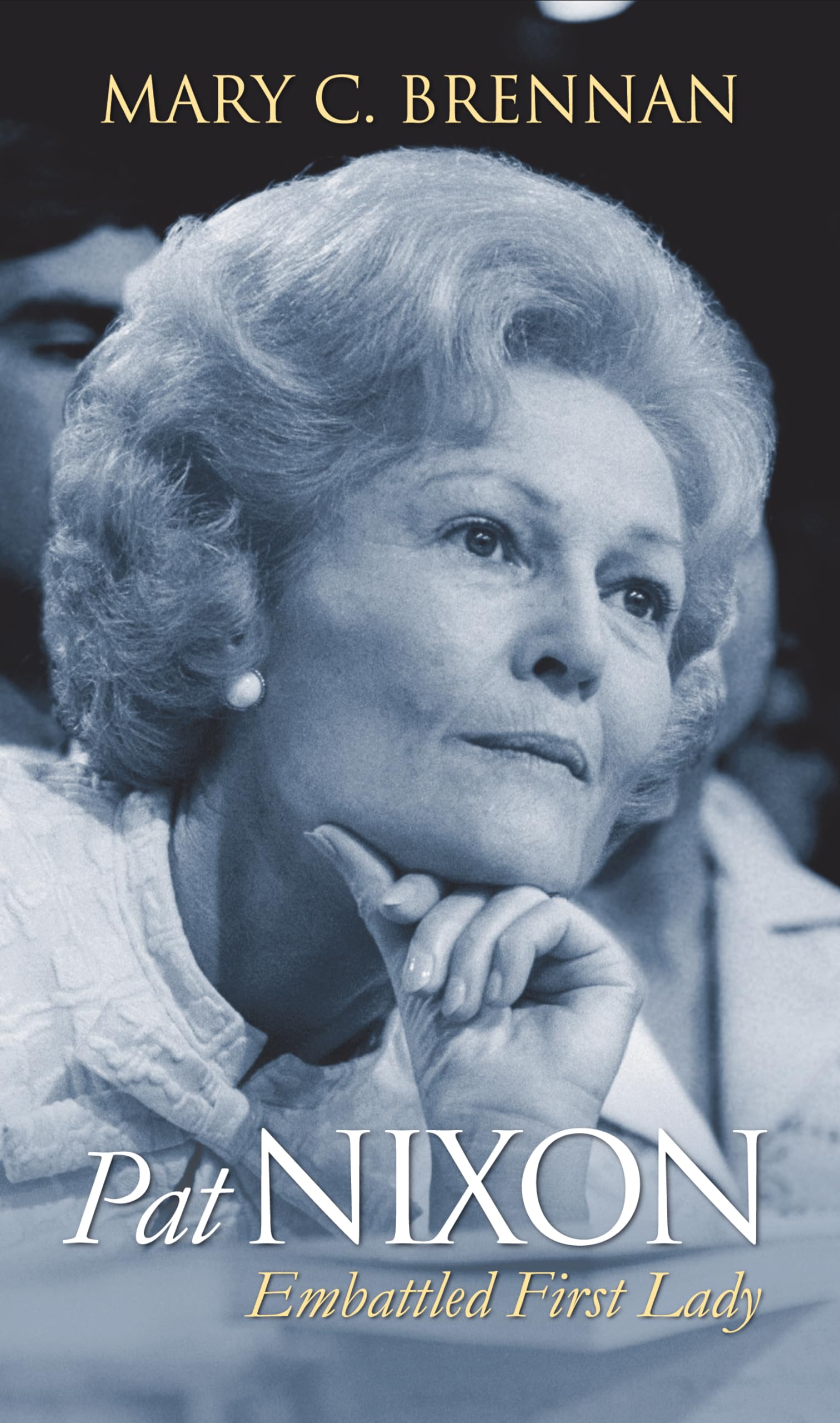 Pat Nixon: Embattled First Lady (Modern First Ladies) Books