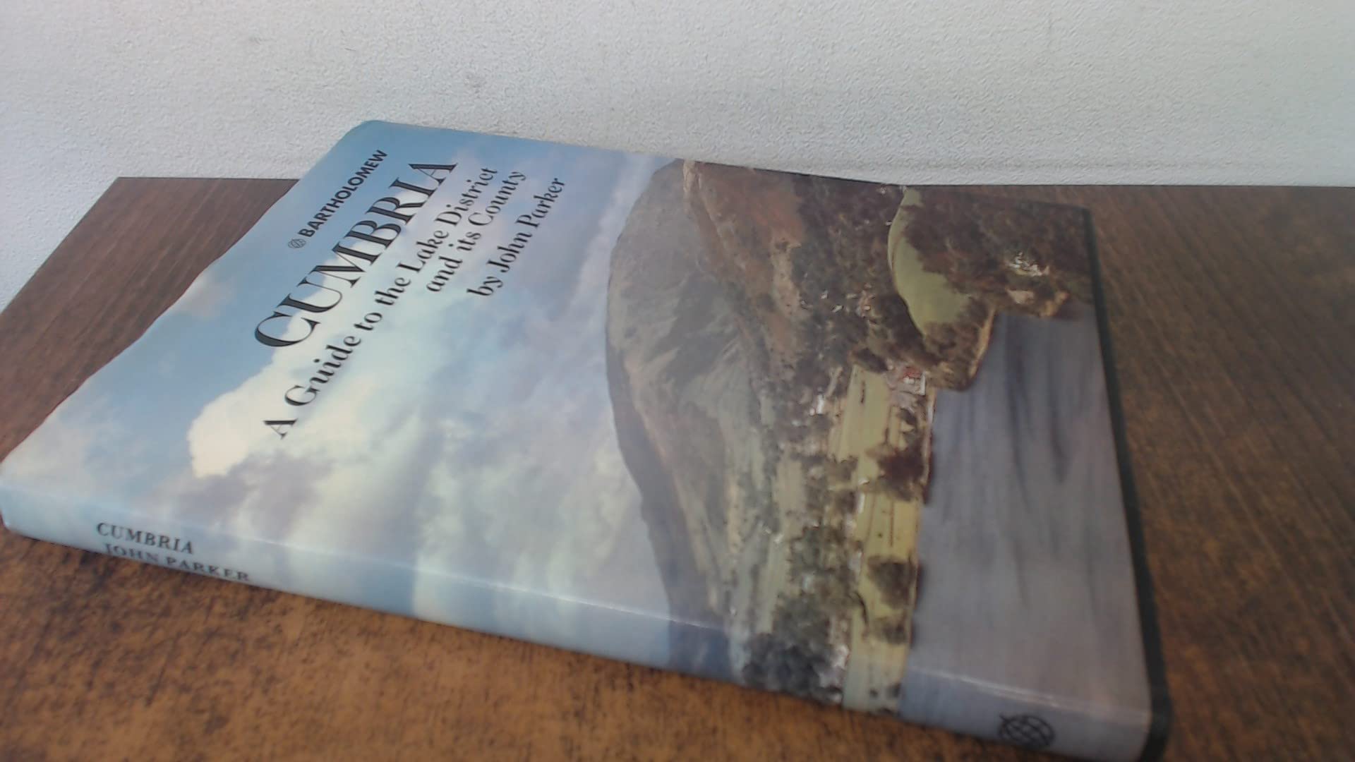 Cumbria: A Guide to the Lake District and Its County Books