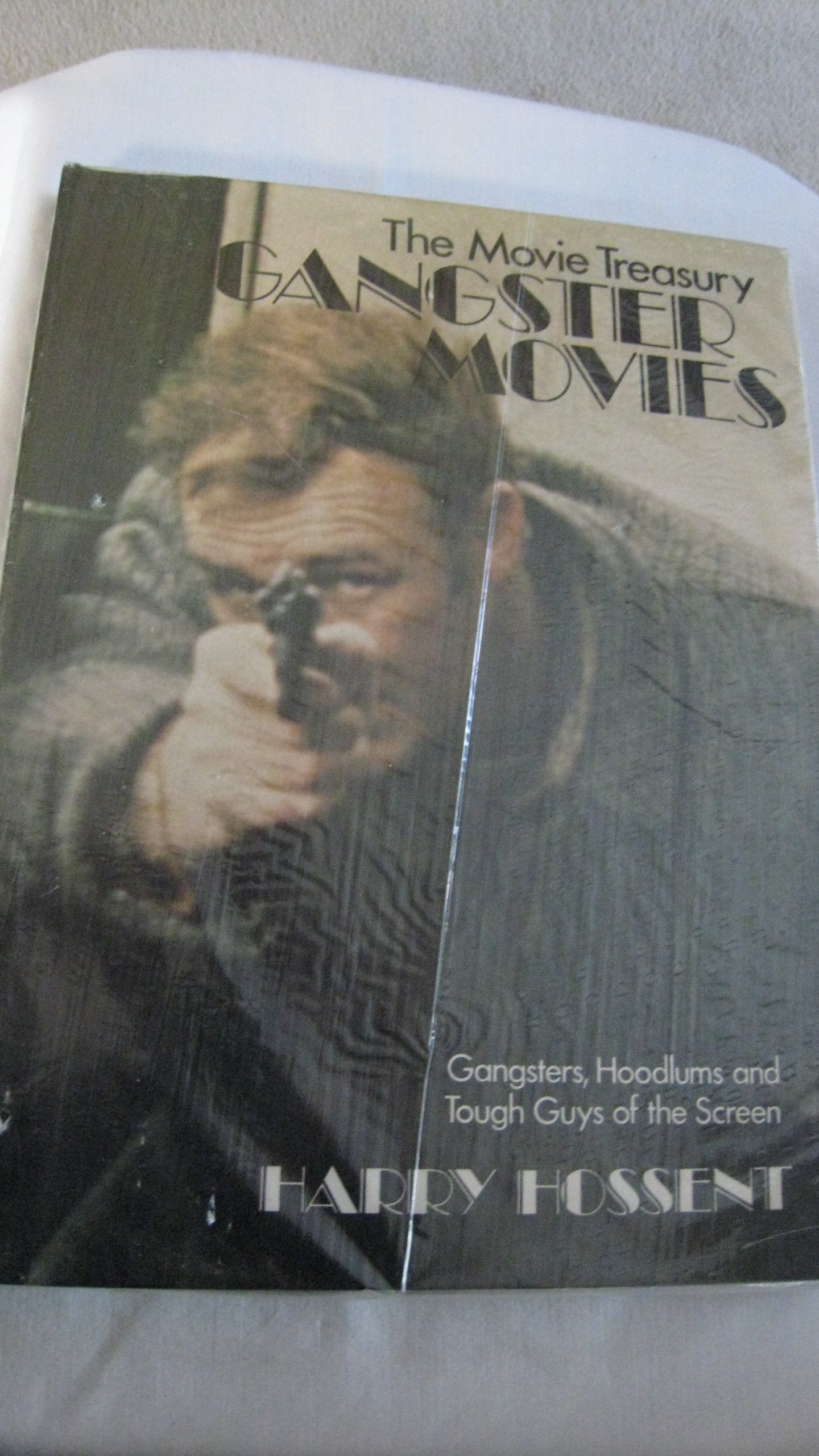 Gangster Movies (The movie treasury) Books