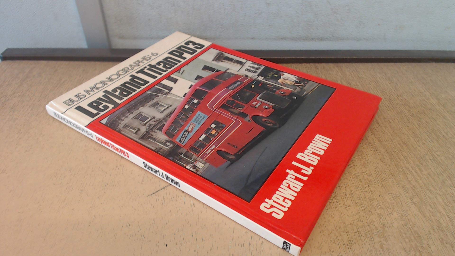 Leyland Titan PD3 (Bus Monographs S.) Books