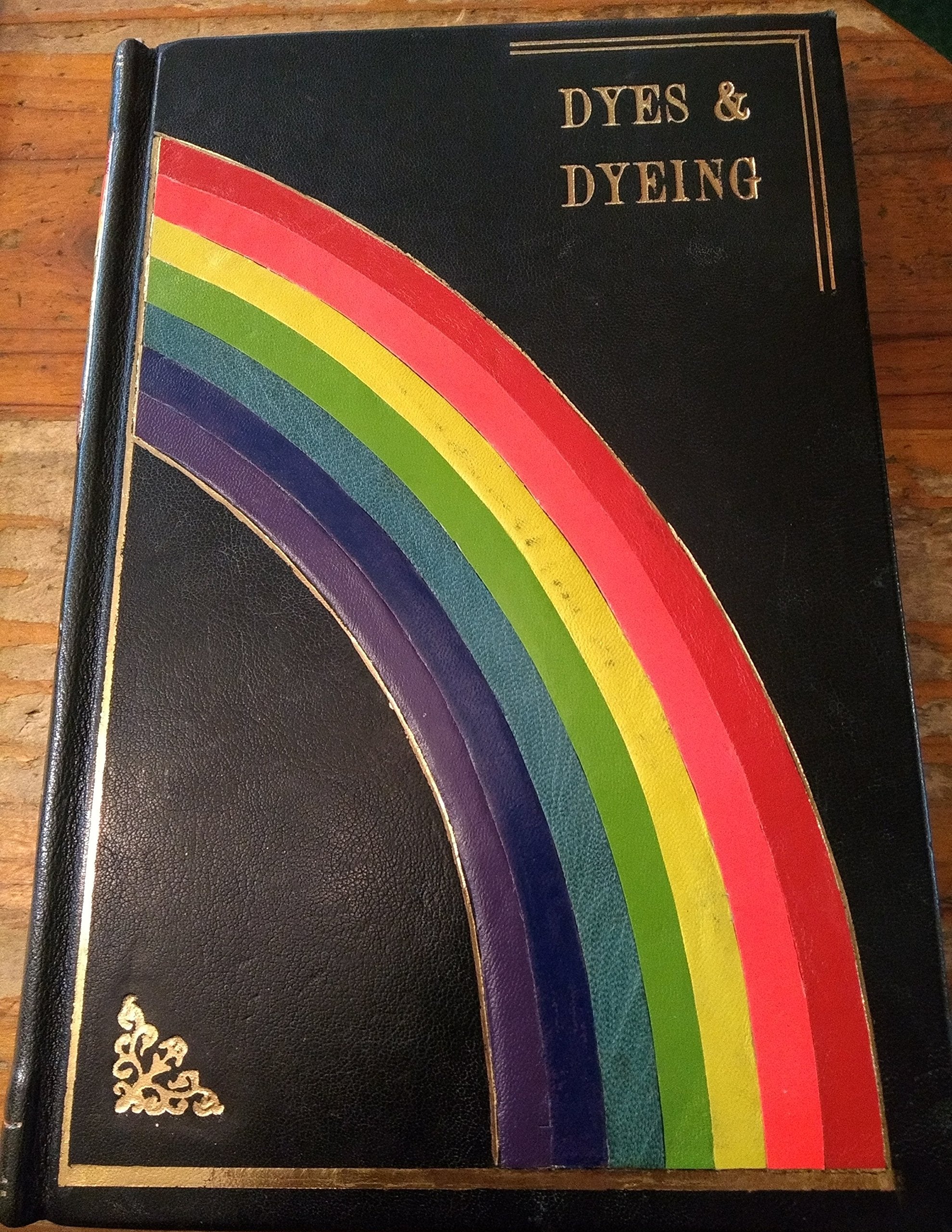 Dictionary of Dyes and Dyeing Books