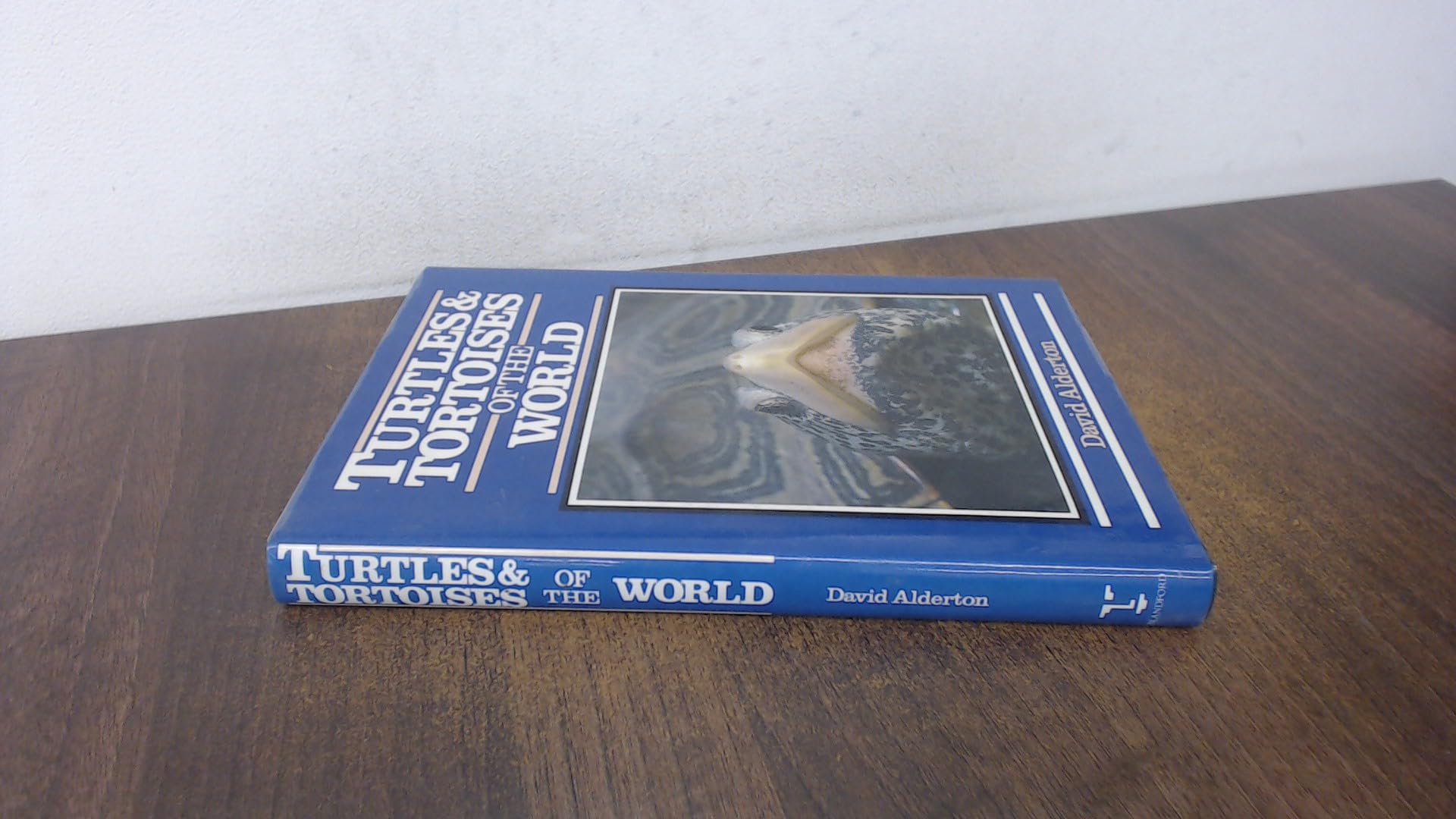 Turtles and Tortoises of the World Natural Sciences