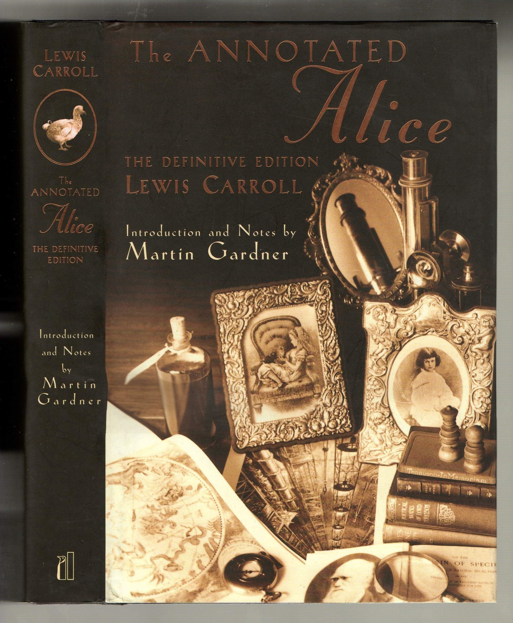 The Annotated Alice: The Definitive Edition:Alice's Adventures in Wonderland And Through the Looking-Glass Social Sciences