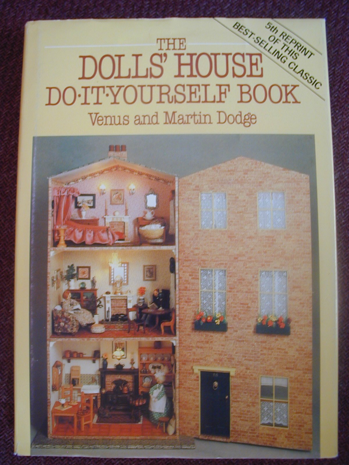 The Dolls' House D.I.Y.Book Hobbies & Crafts