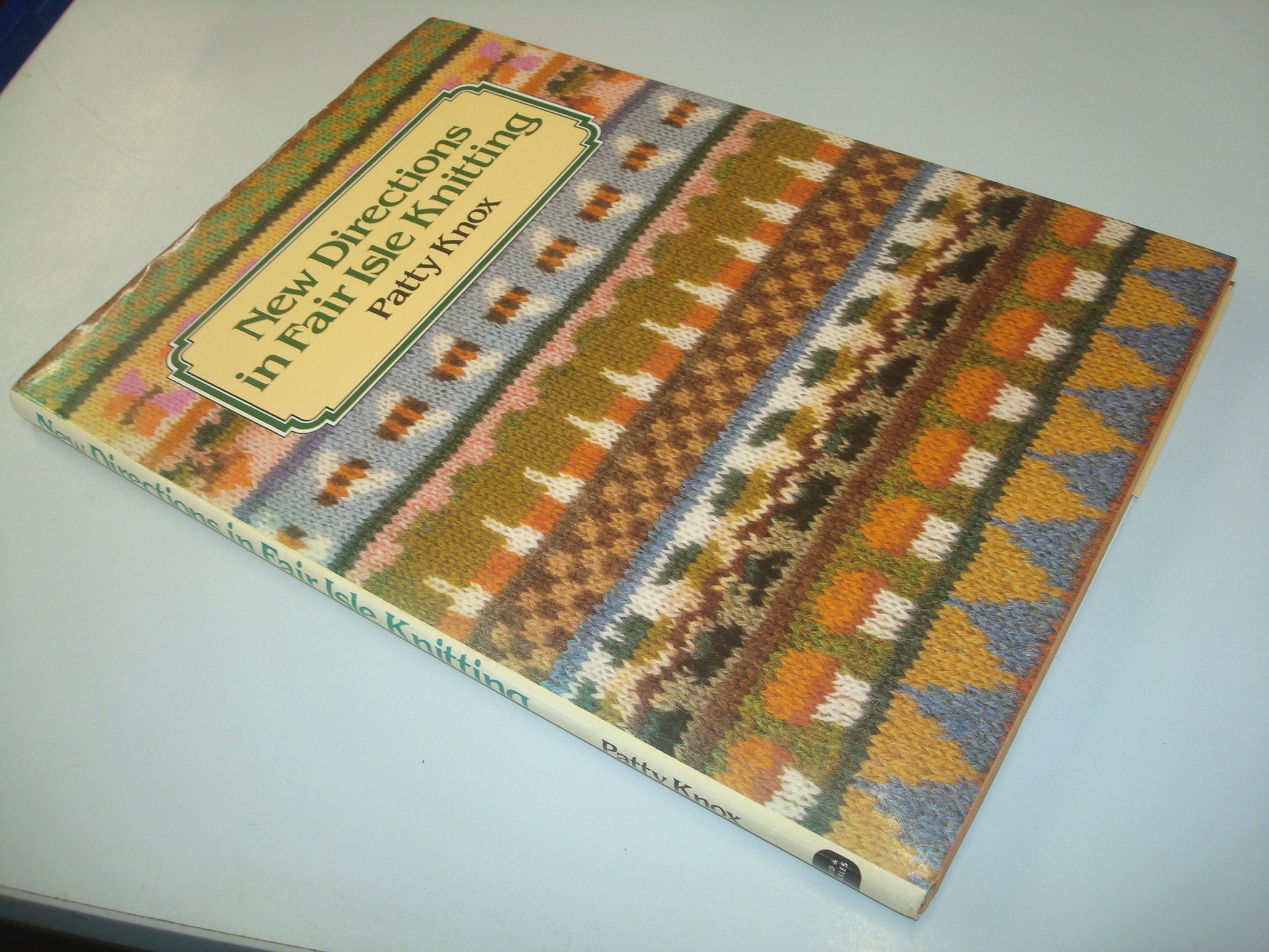 New Directions in Fair Isle Knitting Hobbies & Crafts