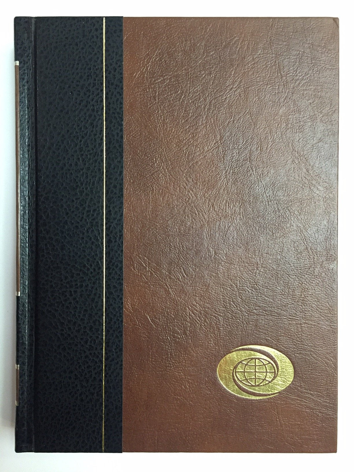 The 1976 World Book Year Book: The annual Supplement to The World Book Encycl... book
