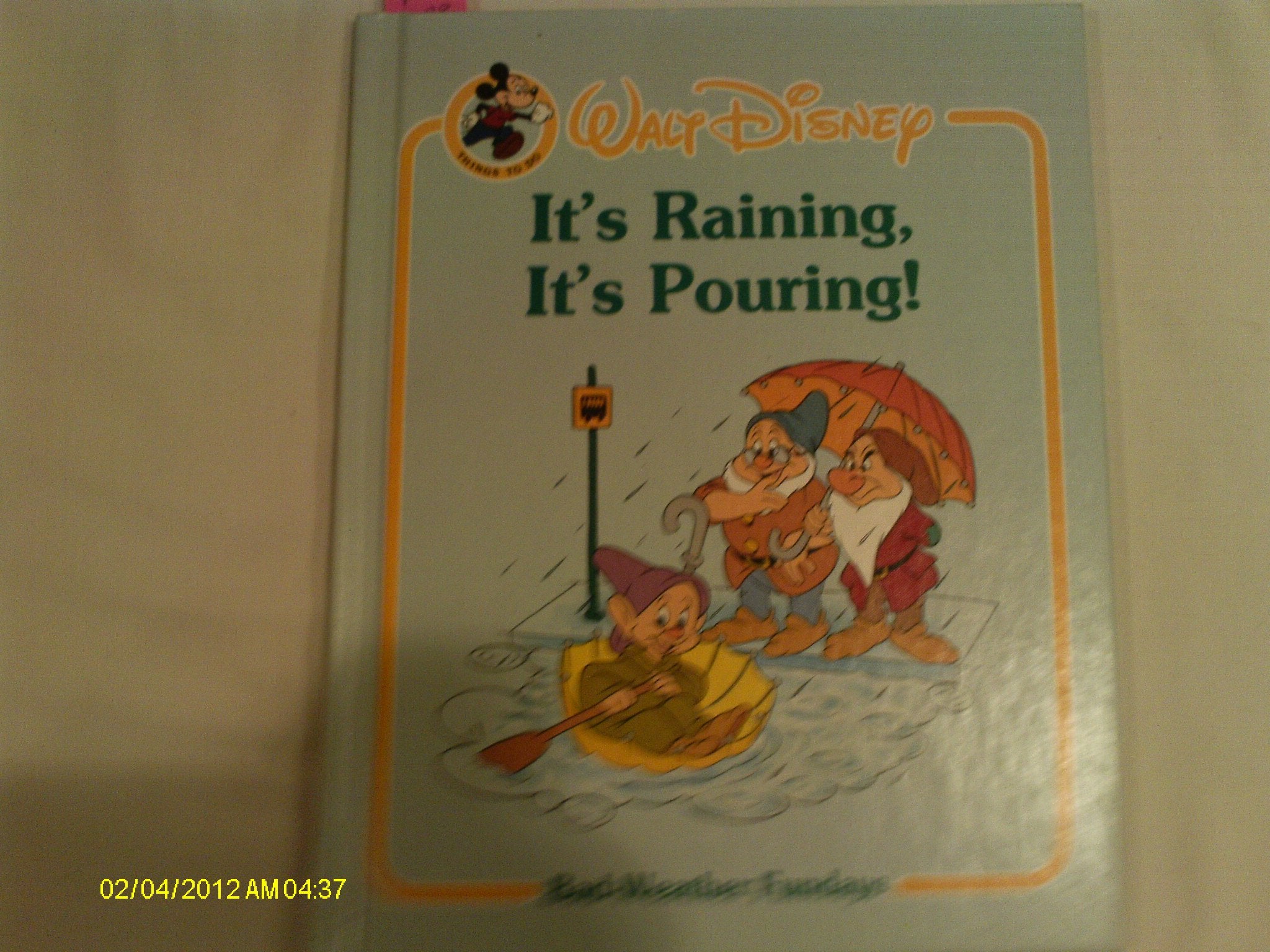 Walt Disney it's raining, it's pouring!: Bad-weather fundays (Things to do) Books
