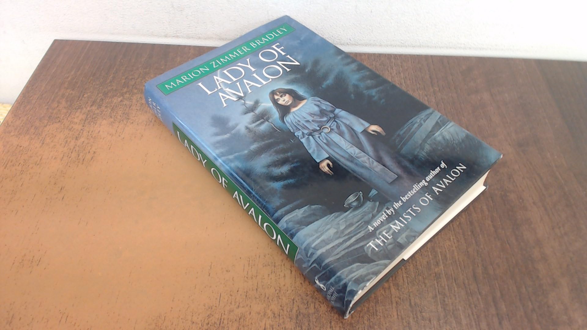Lady of Avalon Fairy Tales & Legends