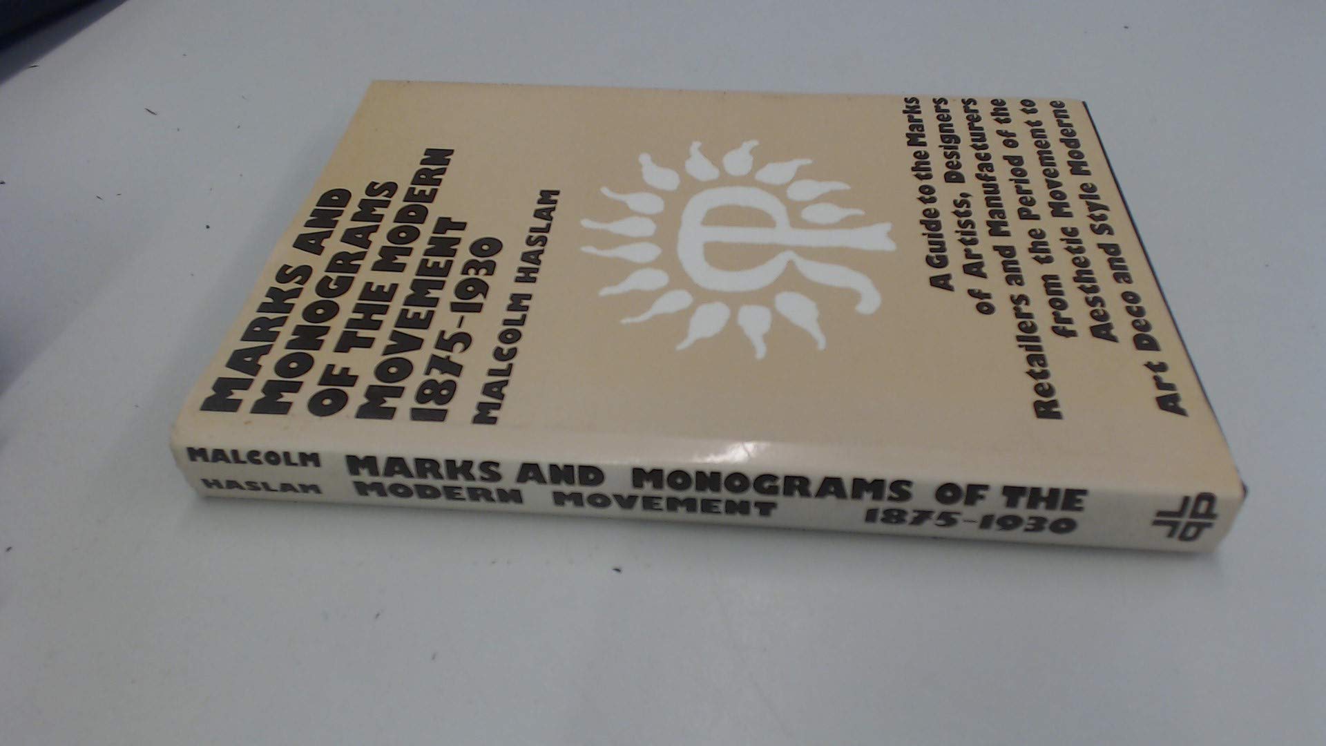 Marks and Monograms on European and Oriental Pottery and Porcelain 14th Revised Edition Film, Art & Culture