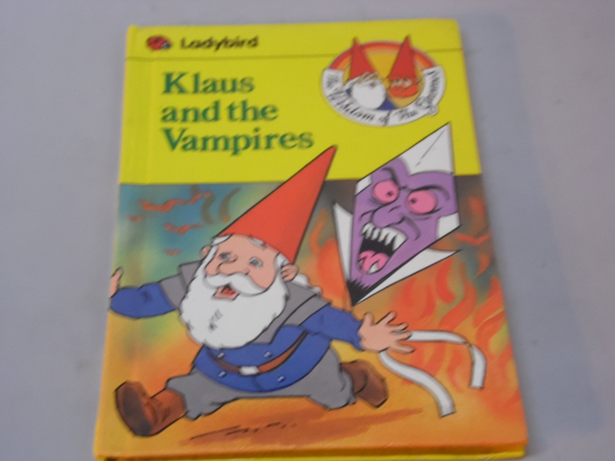 Klaus And the Vampires:Vol 3 (Read with Me) Books