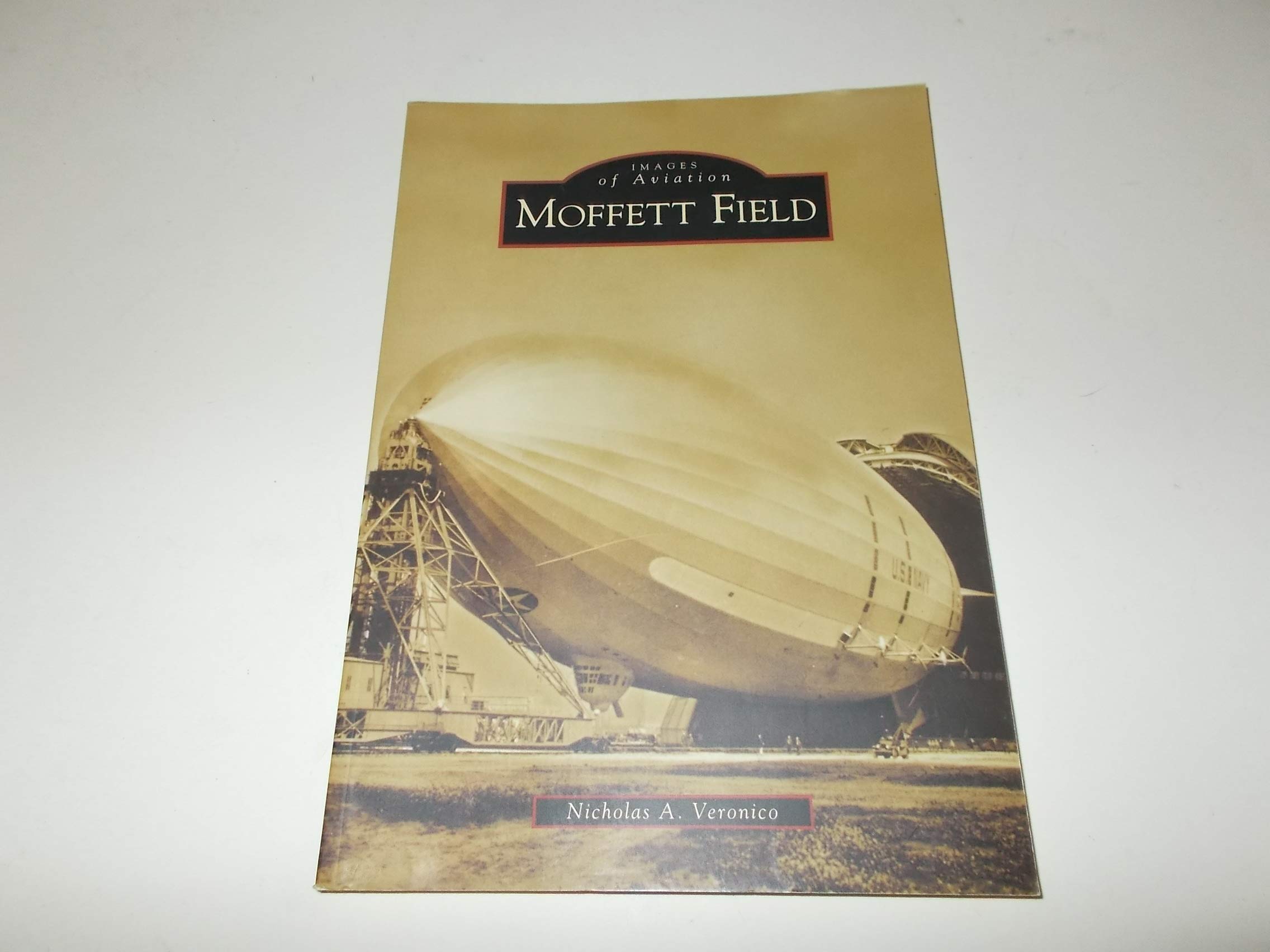 Moffett Field (Images of America) Leisure, Home & Garden