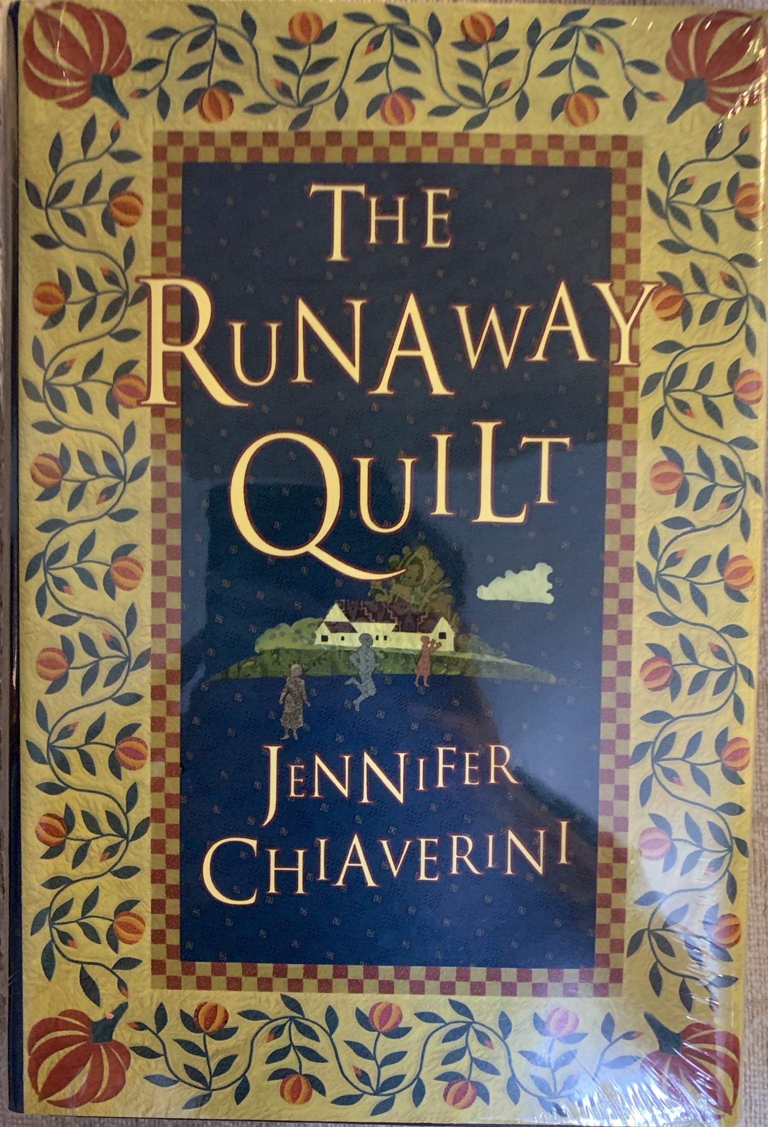 The Runaway Quilt: An Elm Creek Quilts Novel Contemporary literature