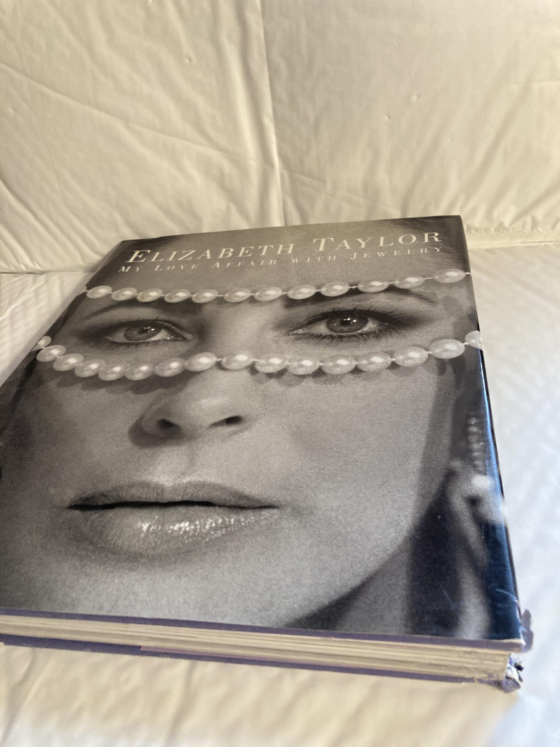 Elizabeth Taylor: My Love Affair With Jewelry Art & Literature
