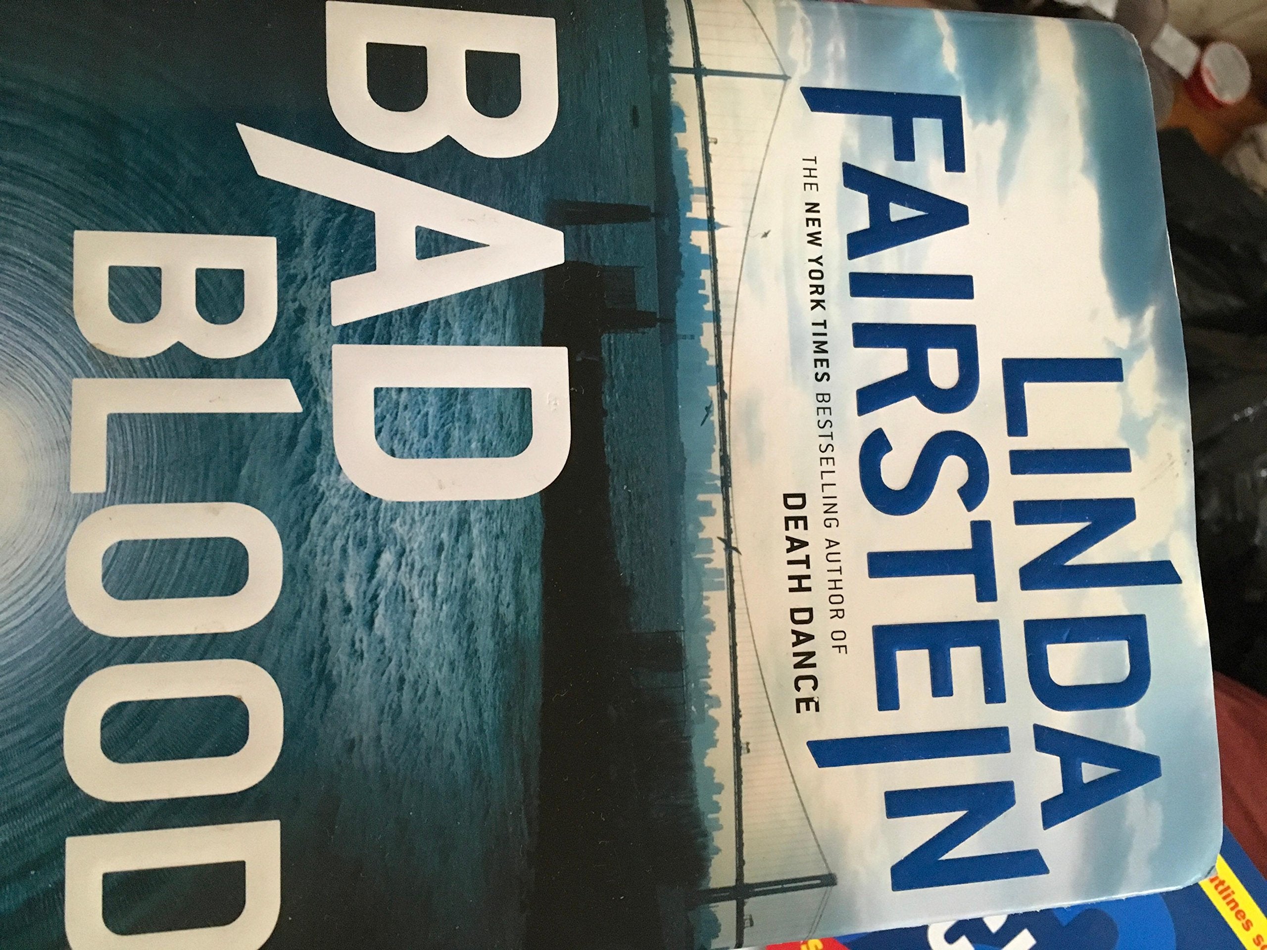 Bad Blood: A Novel (Alexandra Cooper) Action & Adventure
