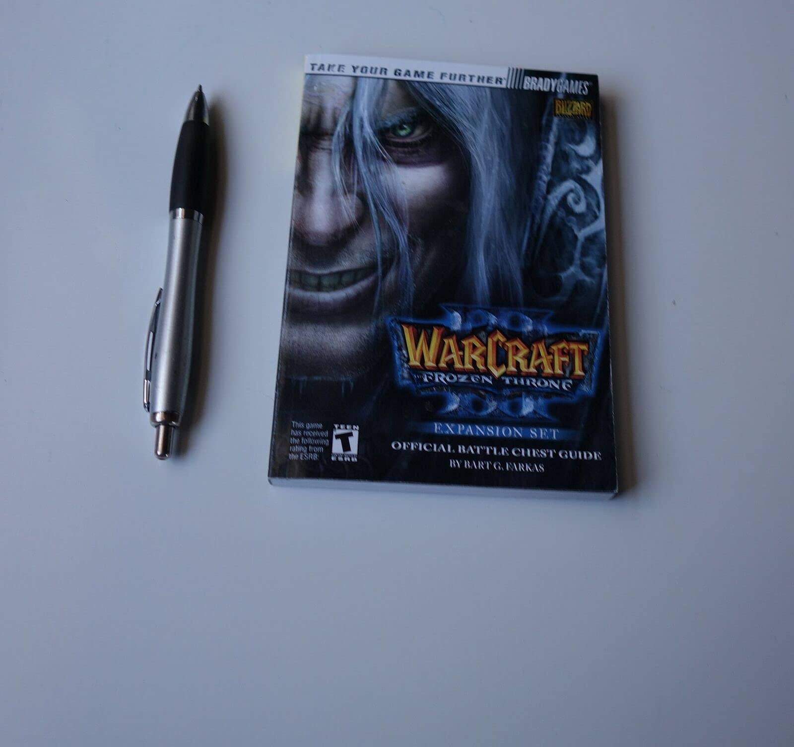Warcraft III: The Frozen Throne (Expansion Set). Official Battle Chest Guide. Books