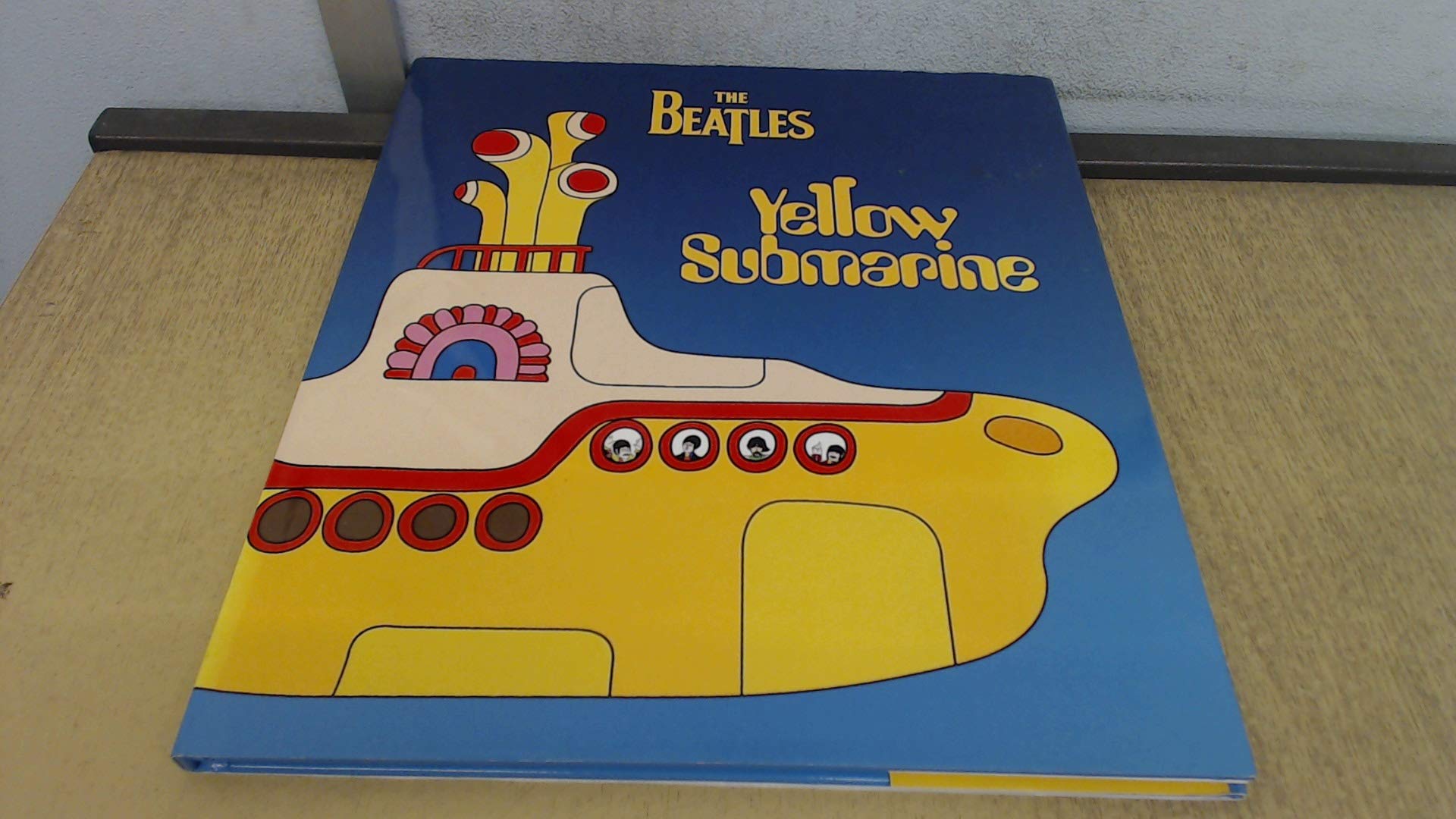 Yellow Submarine, English edition Novels & Short Stories