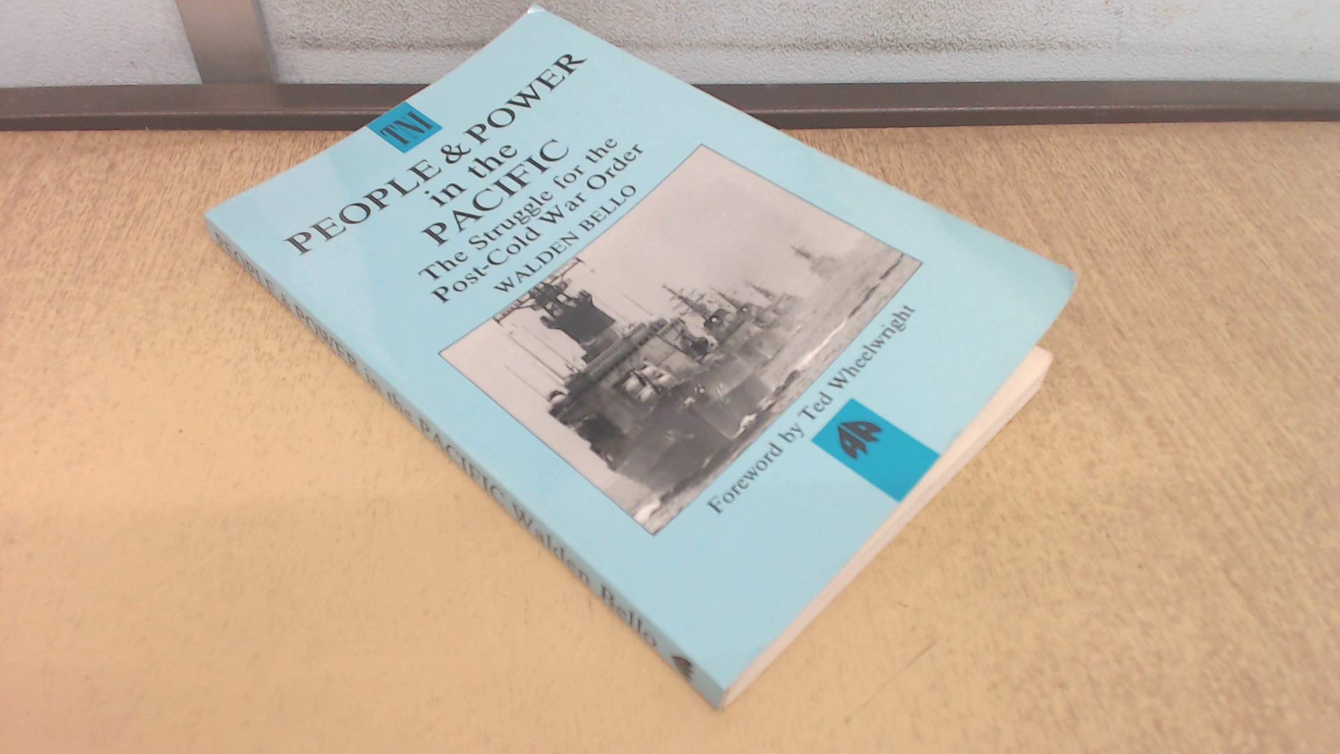 People and Power in the Pacific: The Struggle for the Post-Cold War Order book
