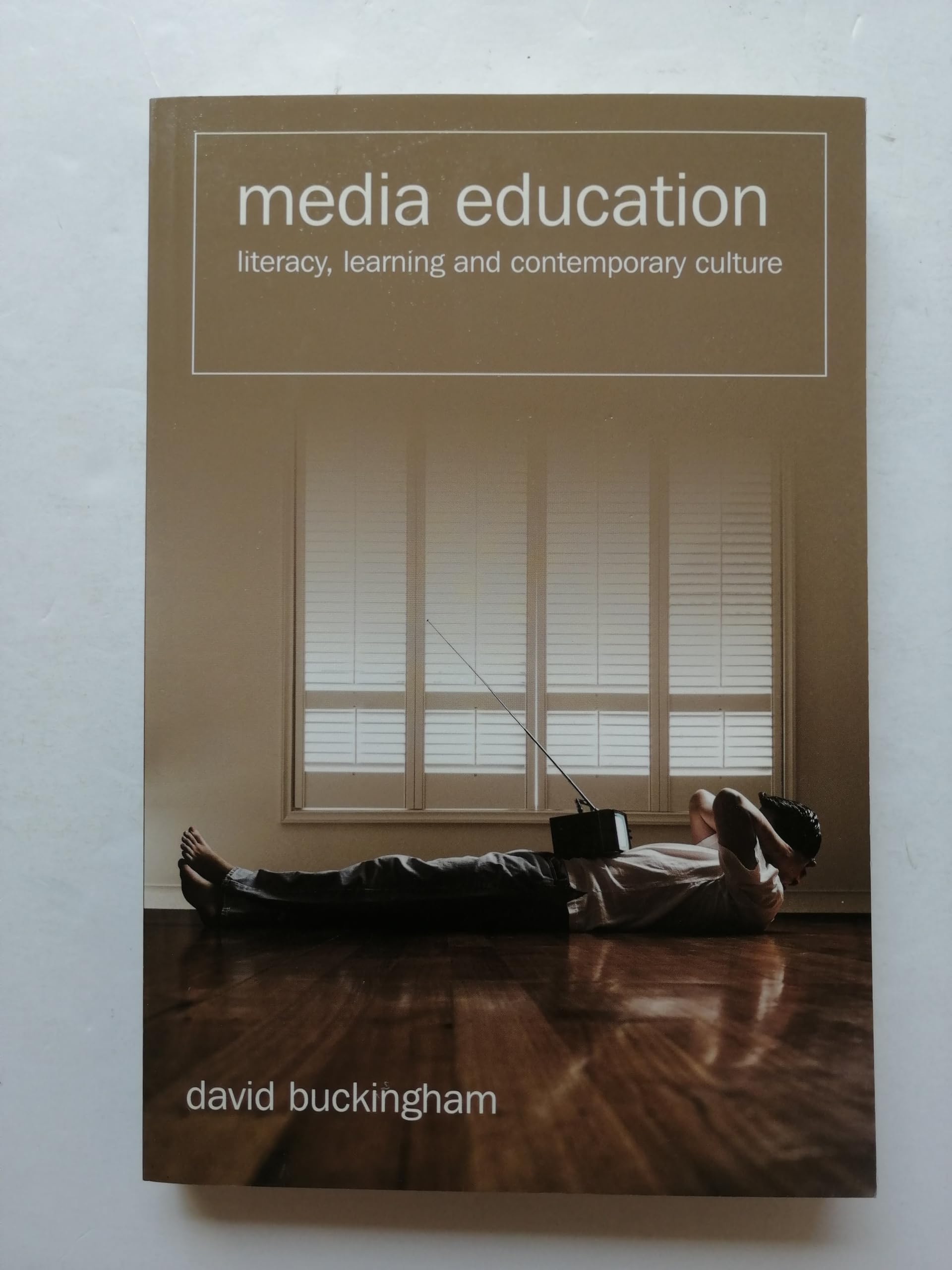 Media Education Media & Communication