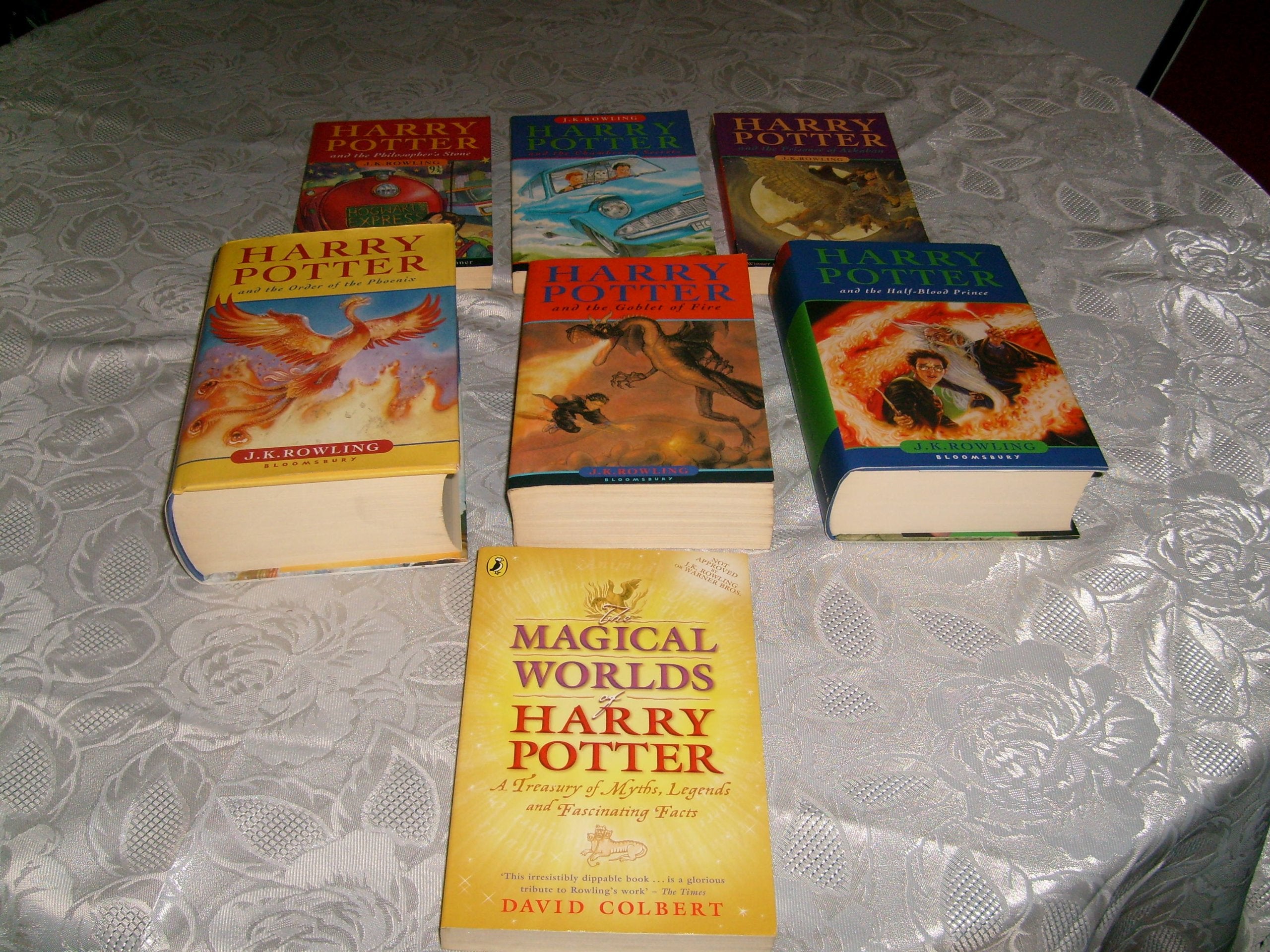 Harry Potter and the Order of the Phoenix. Hardback Boxed Set (Harry Potter Box Set) Novels & Short Stories