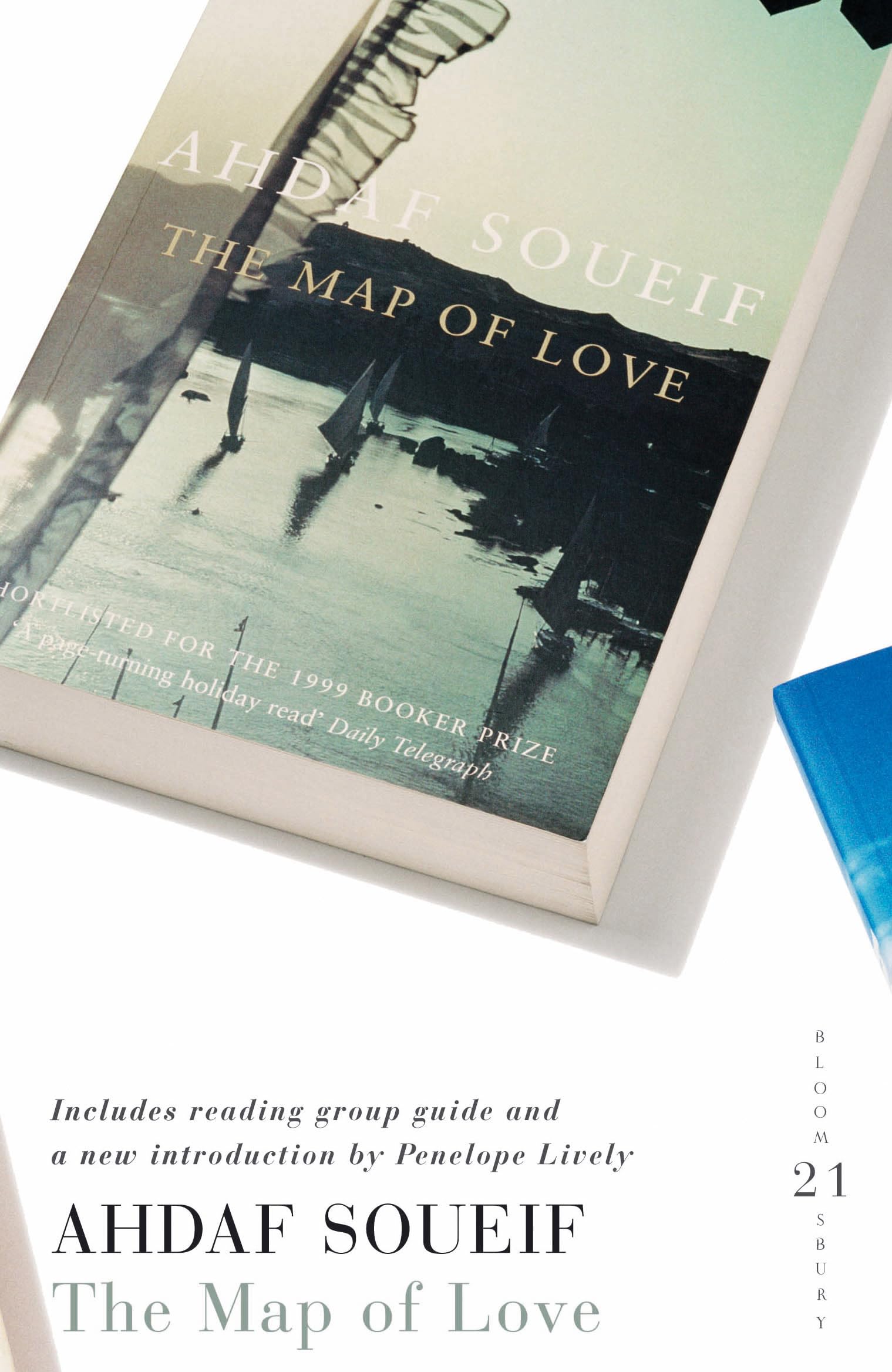 The Map of Love: Includes reading group guide and a new introcuction by Penelope Lively Contemporary literature