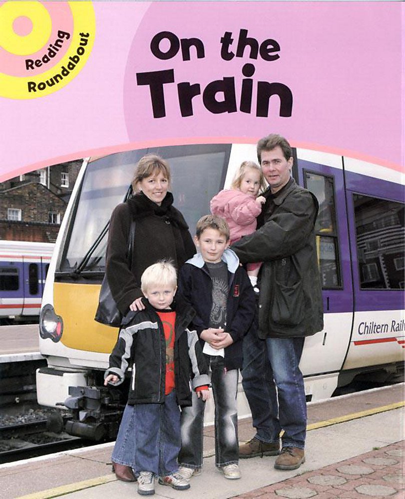 On The Train (Reading Roundabout, Band 8) Novels & Short Stories
