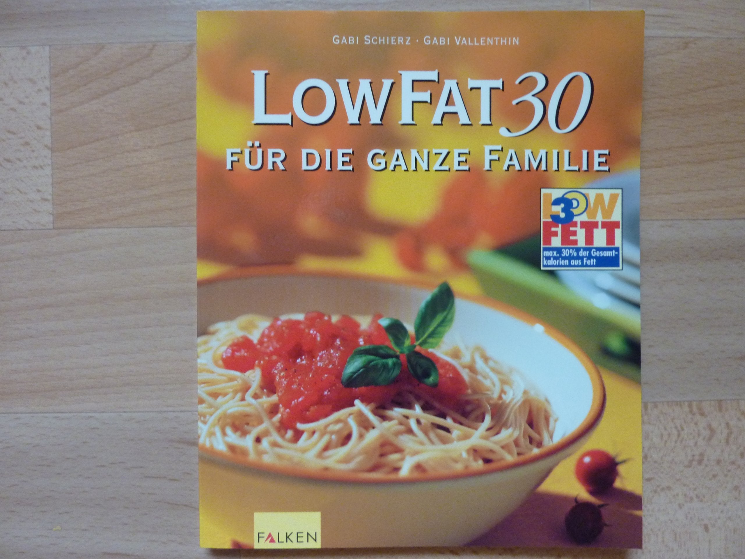 Low-fat - quick & easy Books