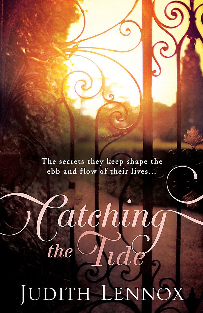Catching the Tide: A stunning epic novel of secrets, betrayal and passion Contemporary literature
