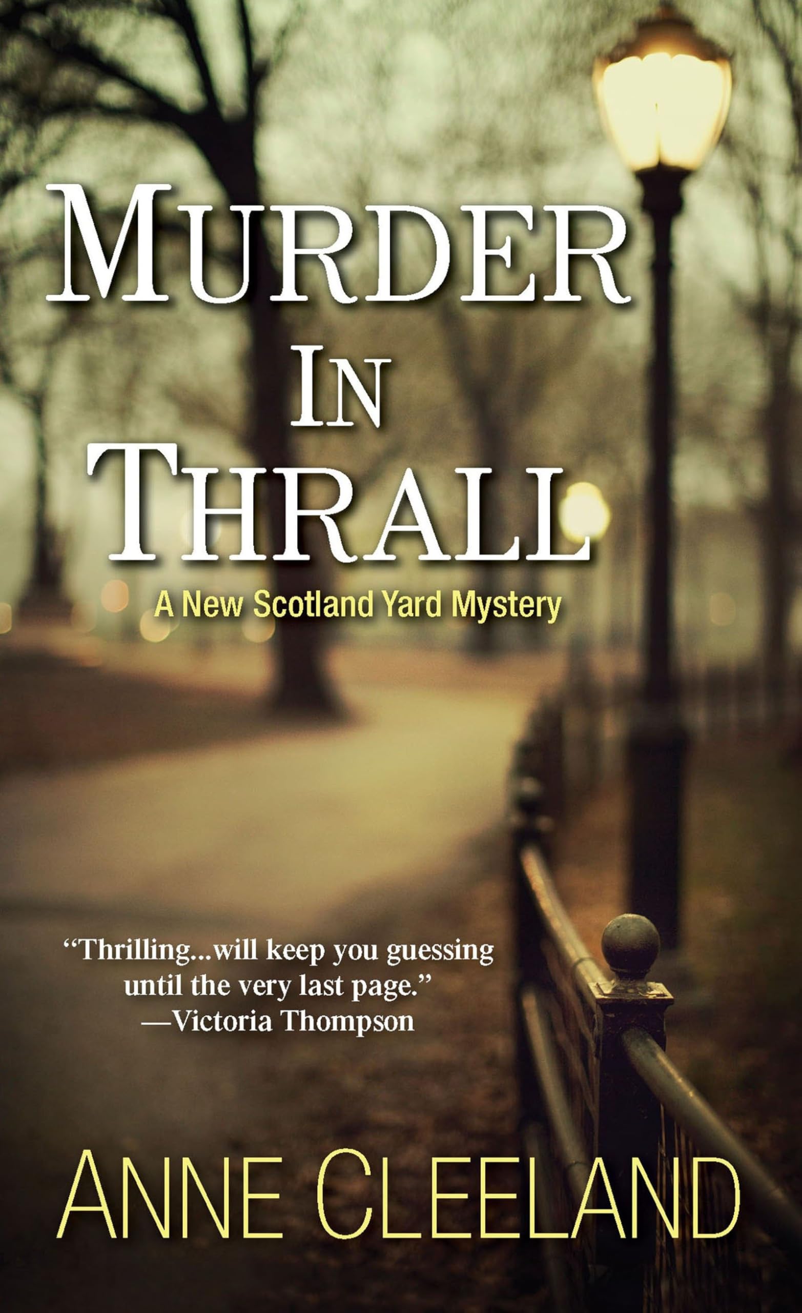Murder In Thrall (A New Scotland Yard Mystery, Band 1) Contemporary literature