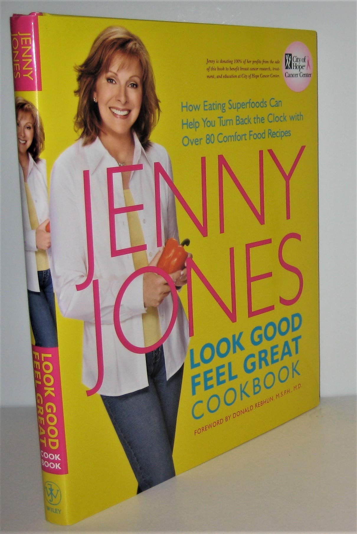The Look Good, Feel Great Cookbook: How Eating Superfoods Can Help You Turn Back the Clock with Over 80 Comfort Food Recipes Leisure, Home & Garden