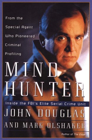 Mindhunter: Inside the Fbi's Elite Serial Crime Unit (G K Hall Large Print Book Series) Social Sciences