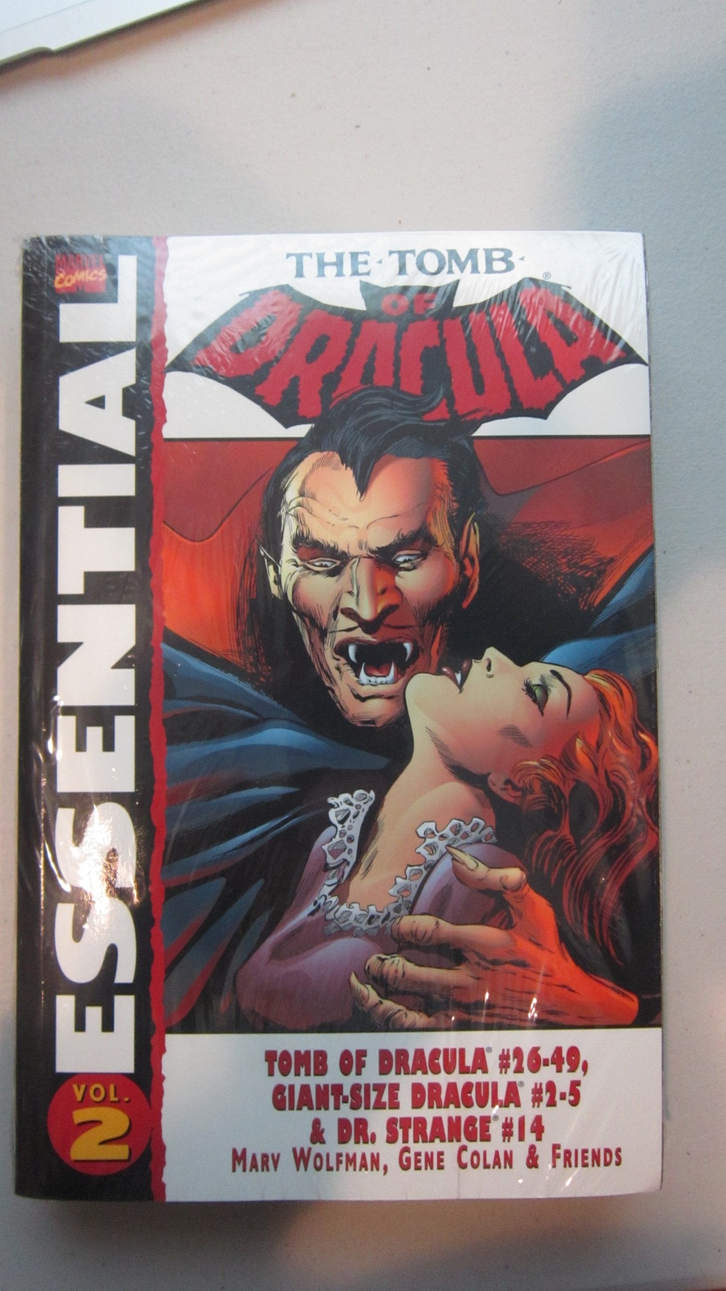 The Tomb Of Dracula (2) (Essentials, Band 2) Manga