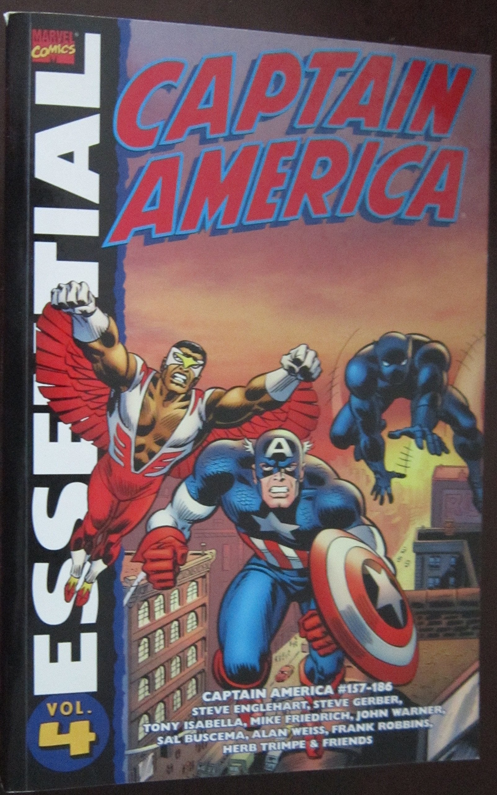 Essential Captain America - Volume 4 (Captain America, 4, Band 4) Manga