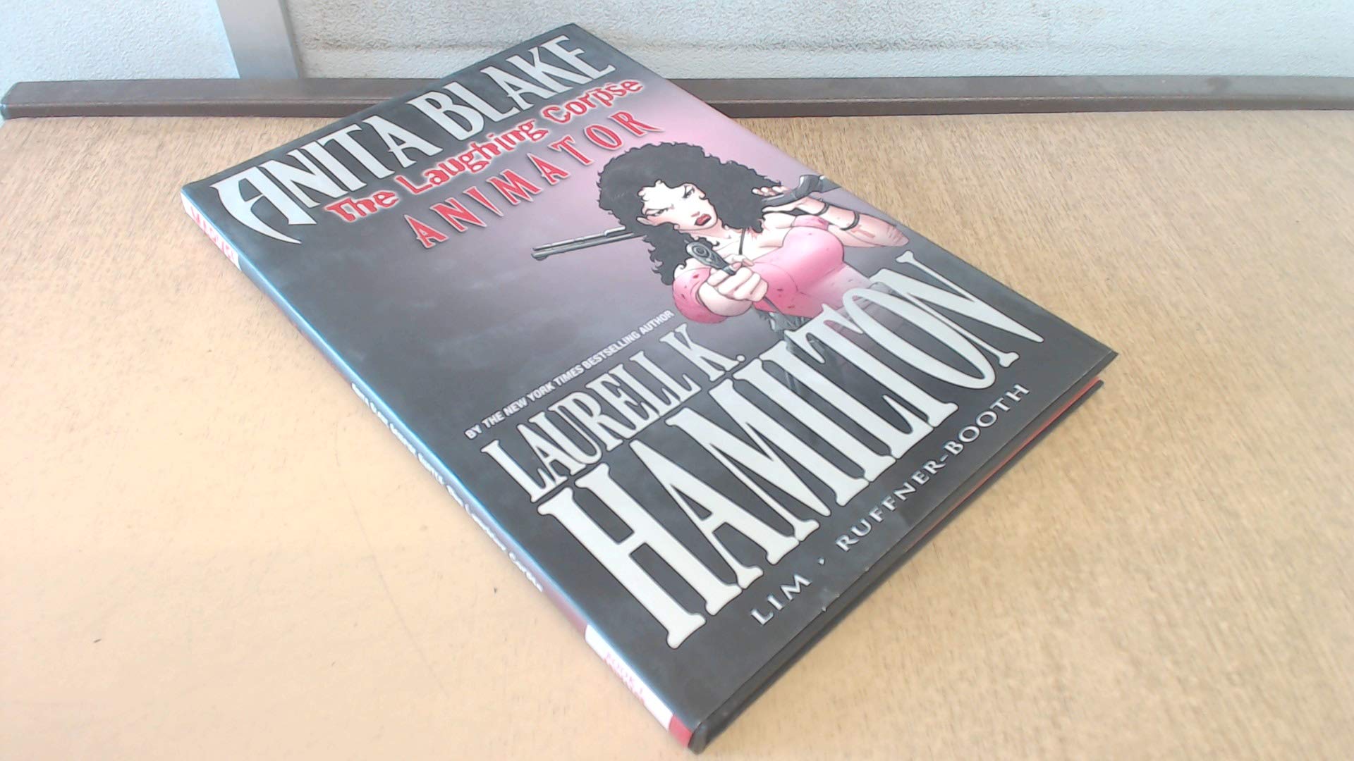 Anita Blake, Vampire Hunter: The Laughing Corpse Book 1 - Animator: The Laughing Corpse Animator Book 1 Horror & Mystery