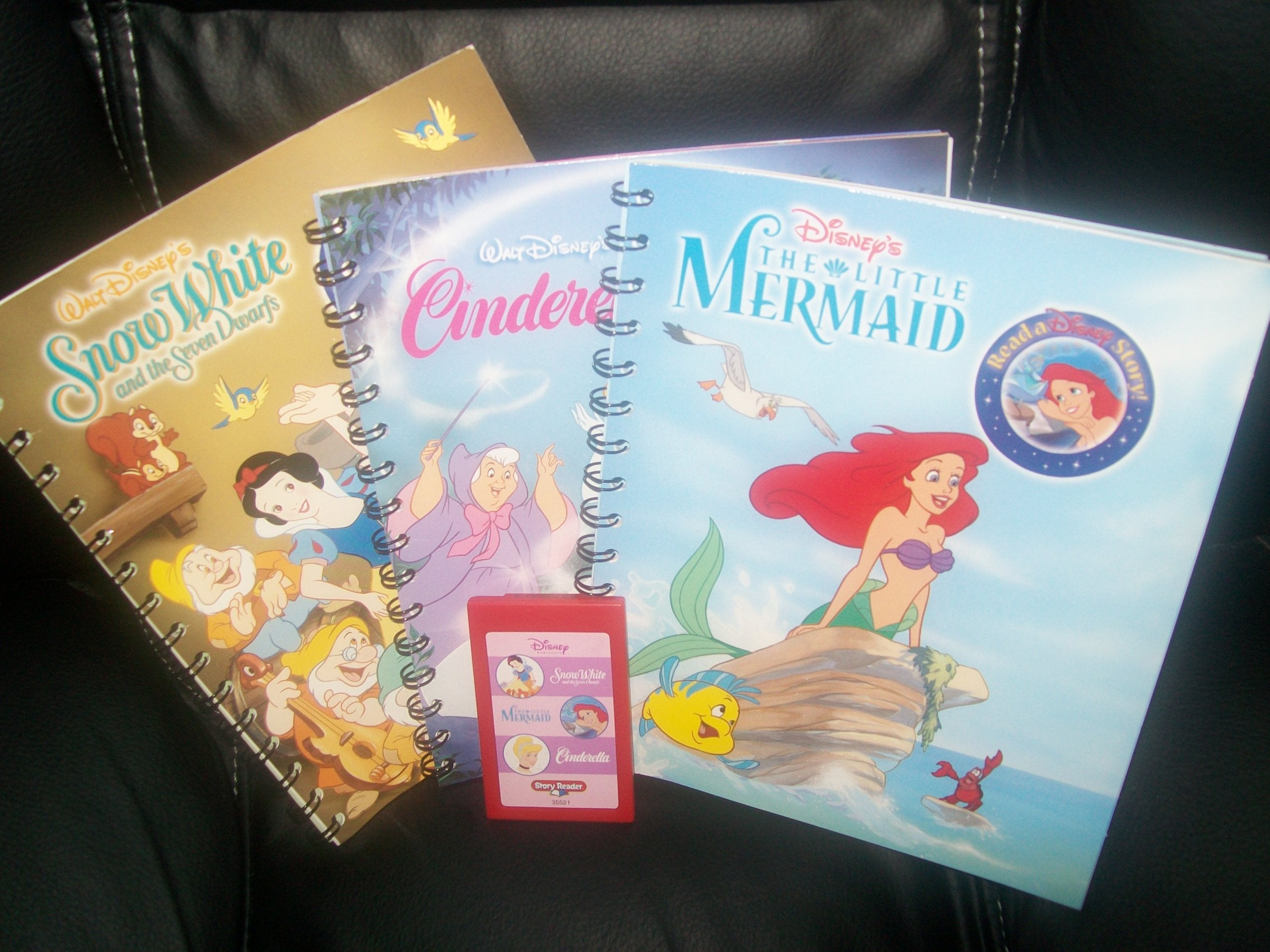The Little Mermaid (Story Reader) Books