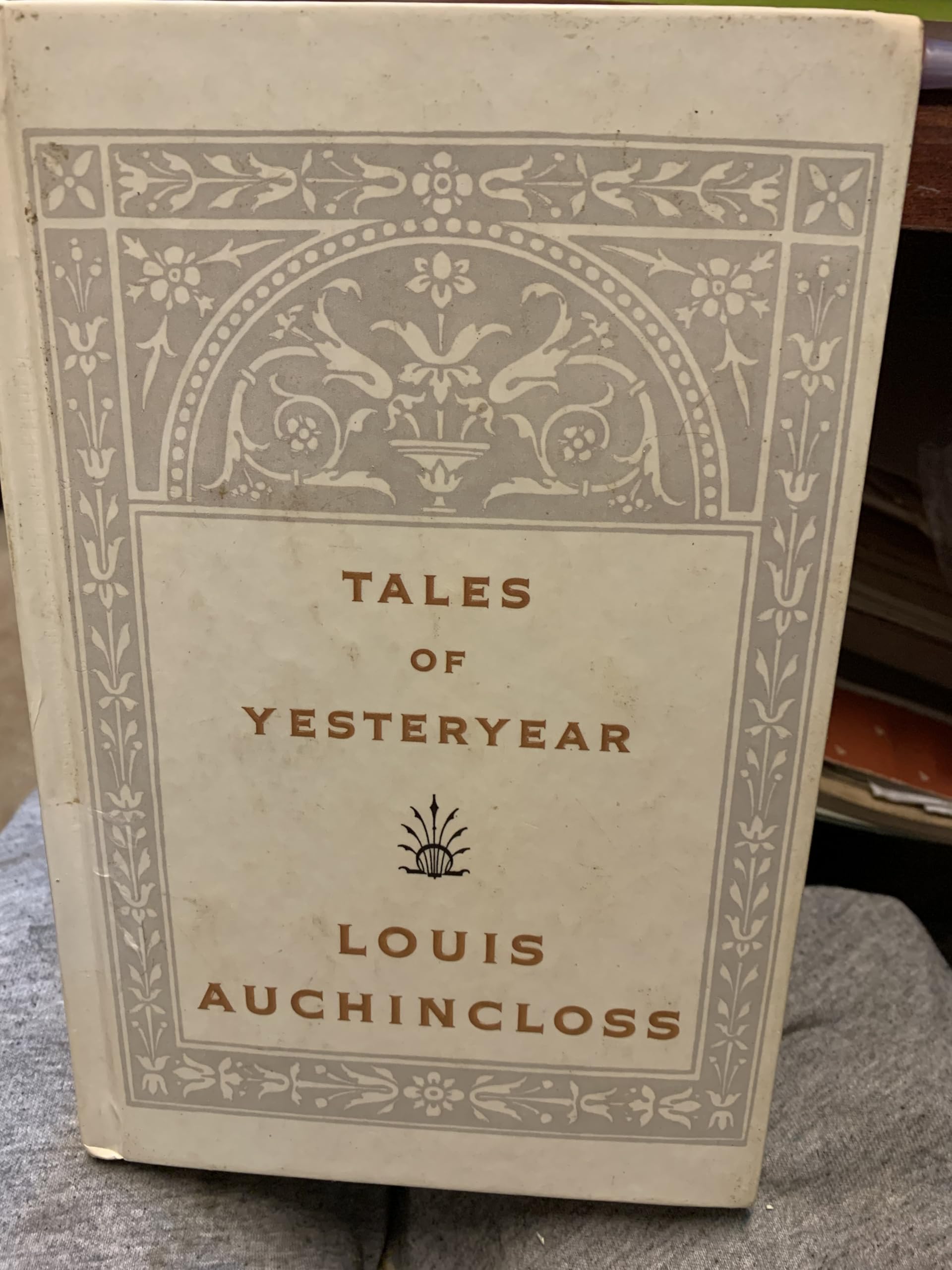 Tales of Yesteryear (Thorndike Press Large Print Basic Series) Contemporary literature