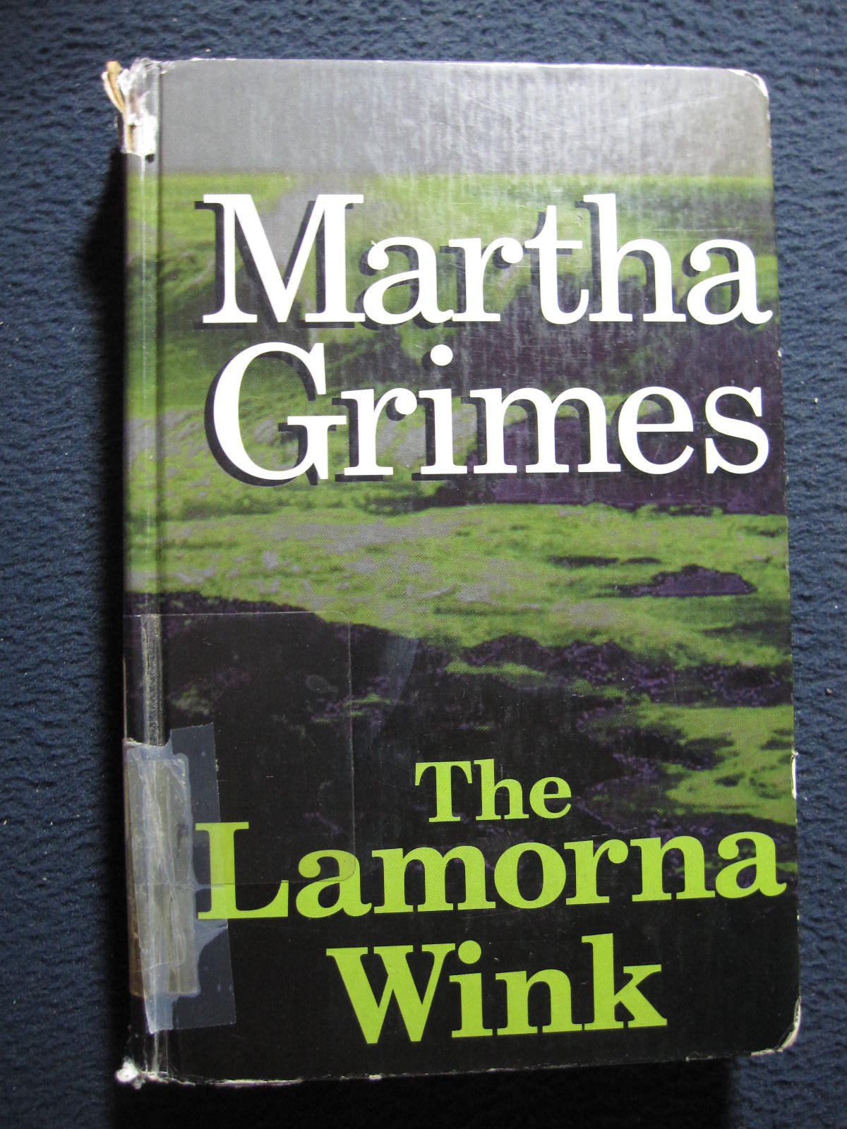 The Lamorna Wink: A Richard Jury Mystery (Thorndike Press Large Print Basic Series) Detective & CSI