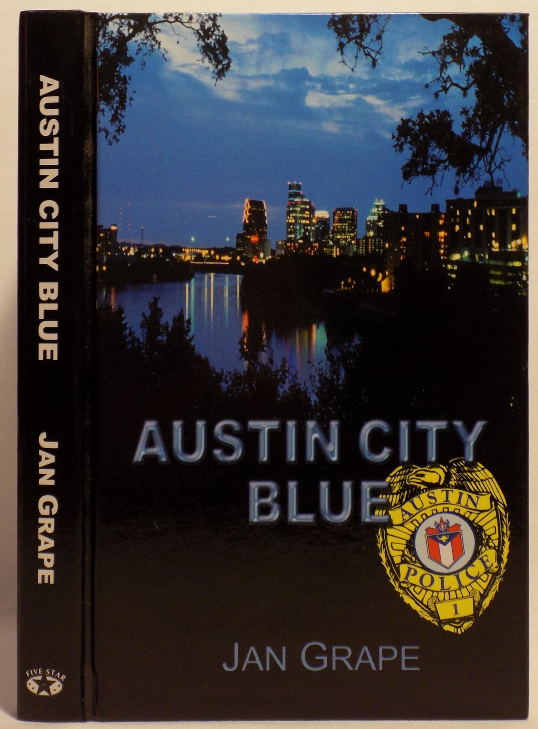 Austin City Blue (Five Star First Edition Mystery Series) Detective & CSI