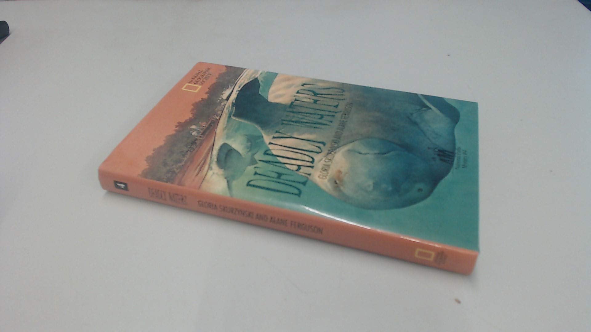 Deadly Waters (Mysteries in Our National Park) Novels & Short Stories
