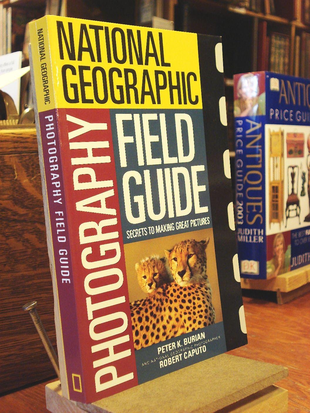 National Geographic Photographers Field Guide (National Geographic Photography Field Guides) Media & Communication