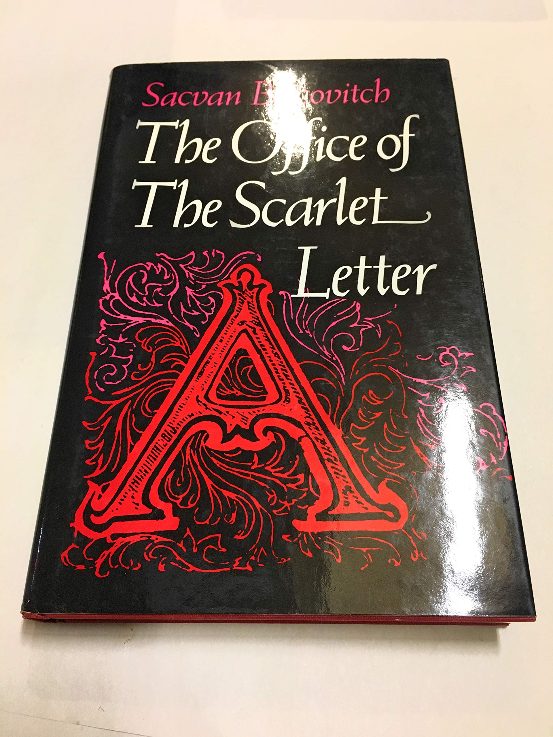 Office of the Scarlet Letter (Parallax: Re-visions of Culture & Society) Contemporary literature Books